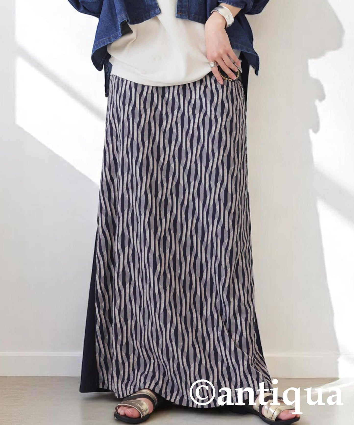 Ladies Wave Striped Skirt