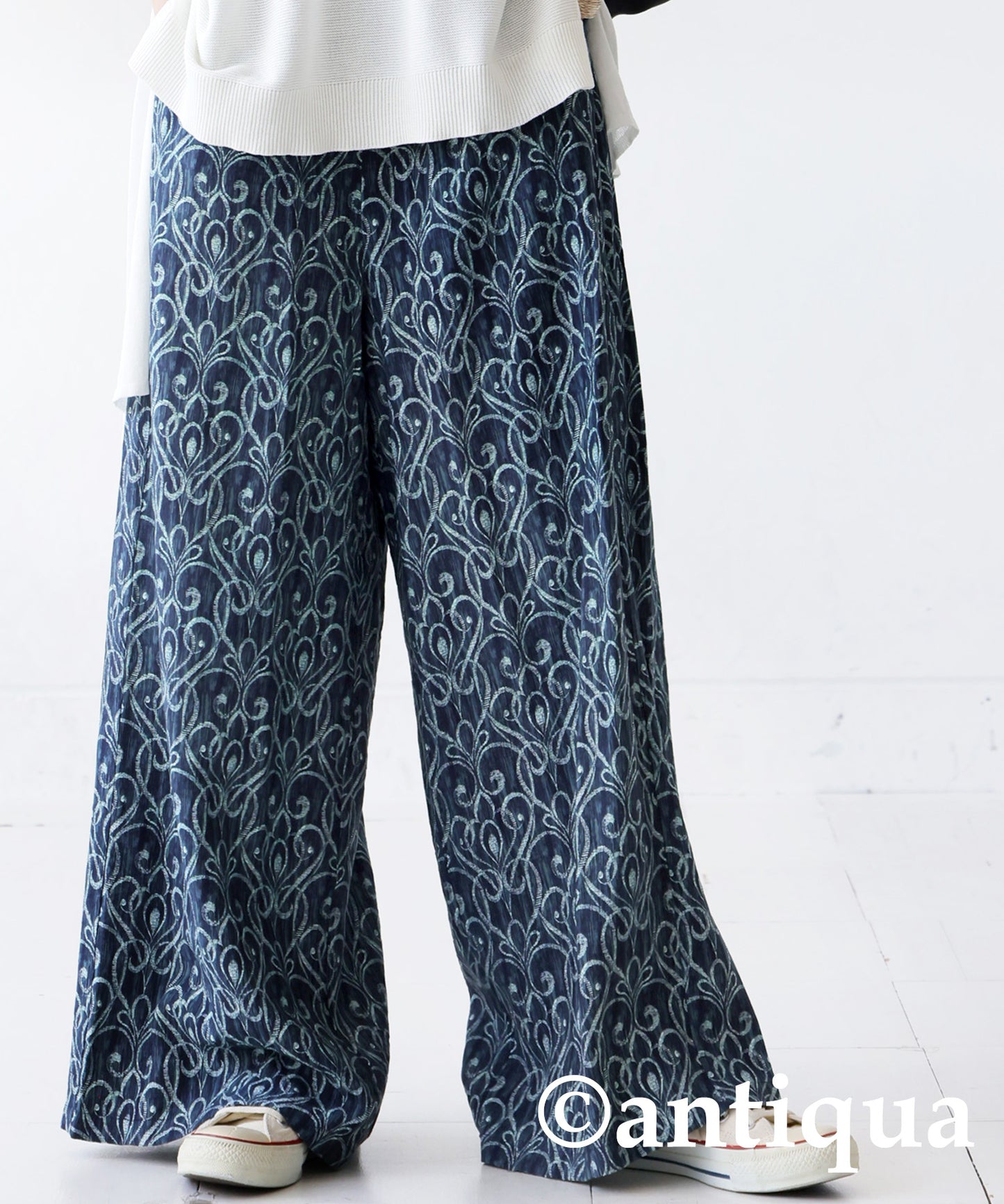 Ladies All-Over Pattern Pants