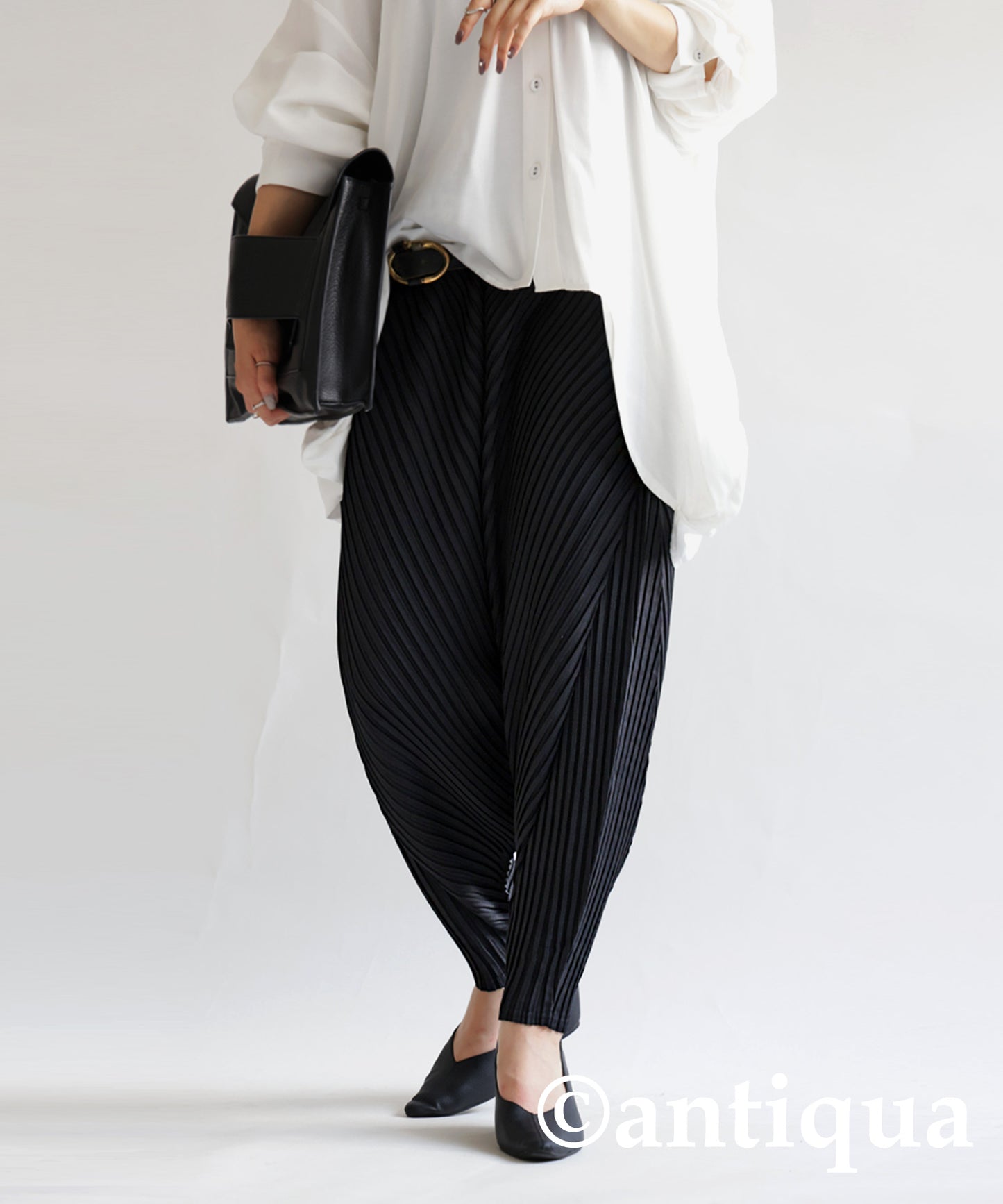 Pleated wide pants Ladies