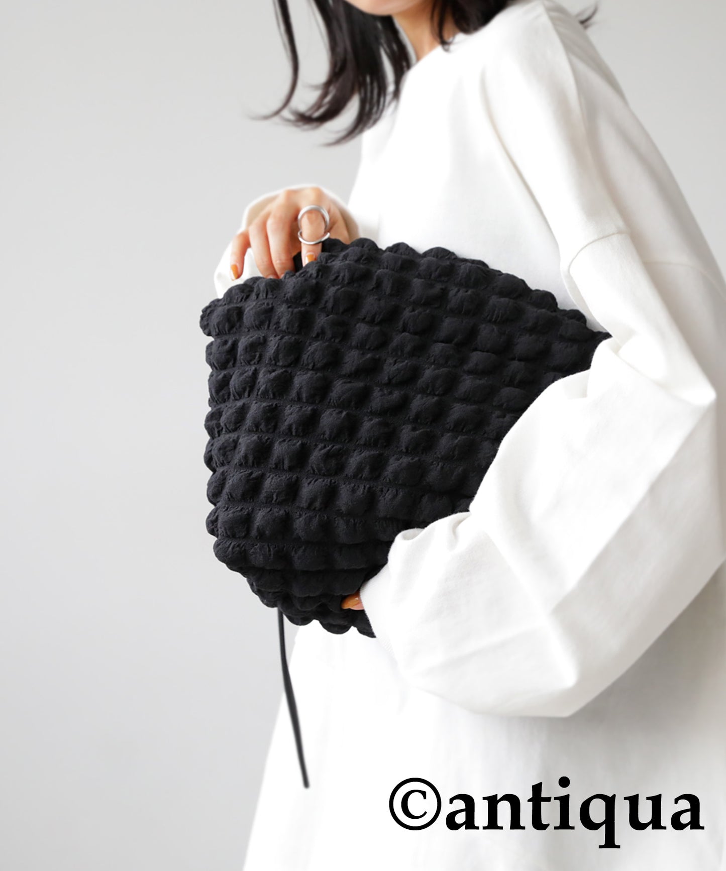 Bumpy fabric shoulder bag Ladies