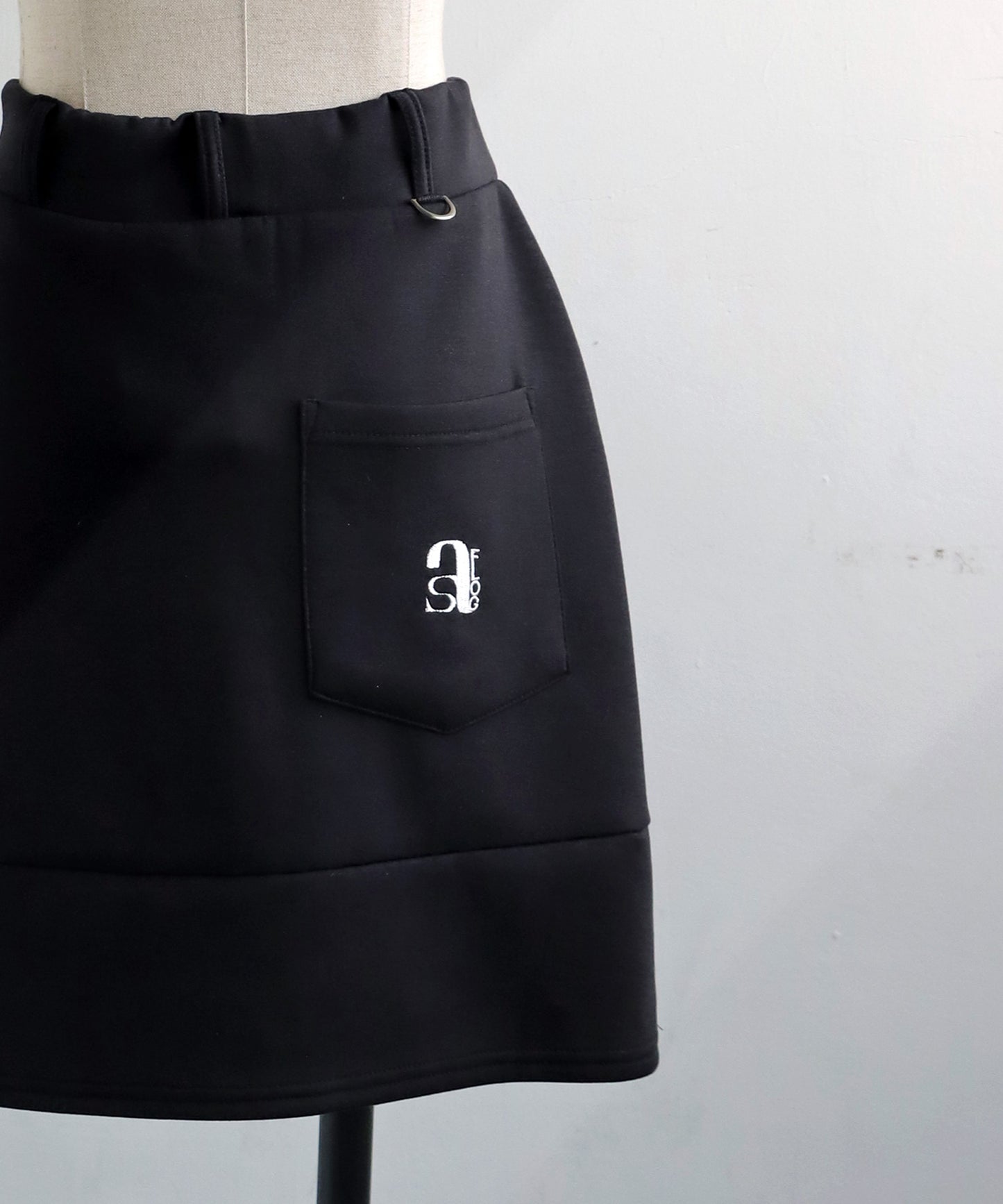 ANTIQUA GOLF×STCH Logo Color Scheme Skirt Ladies