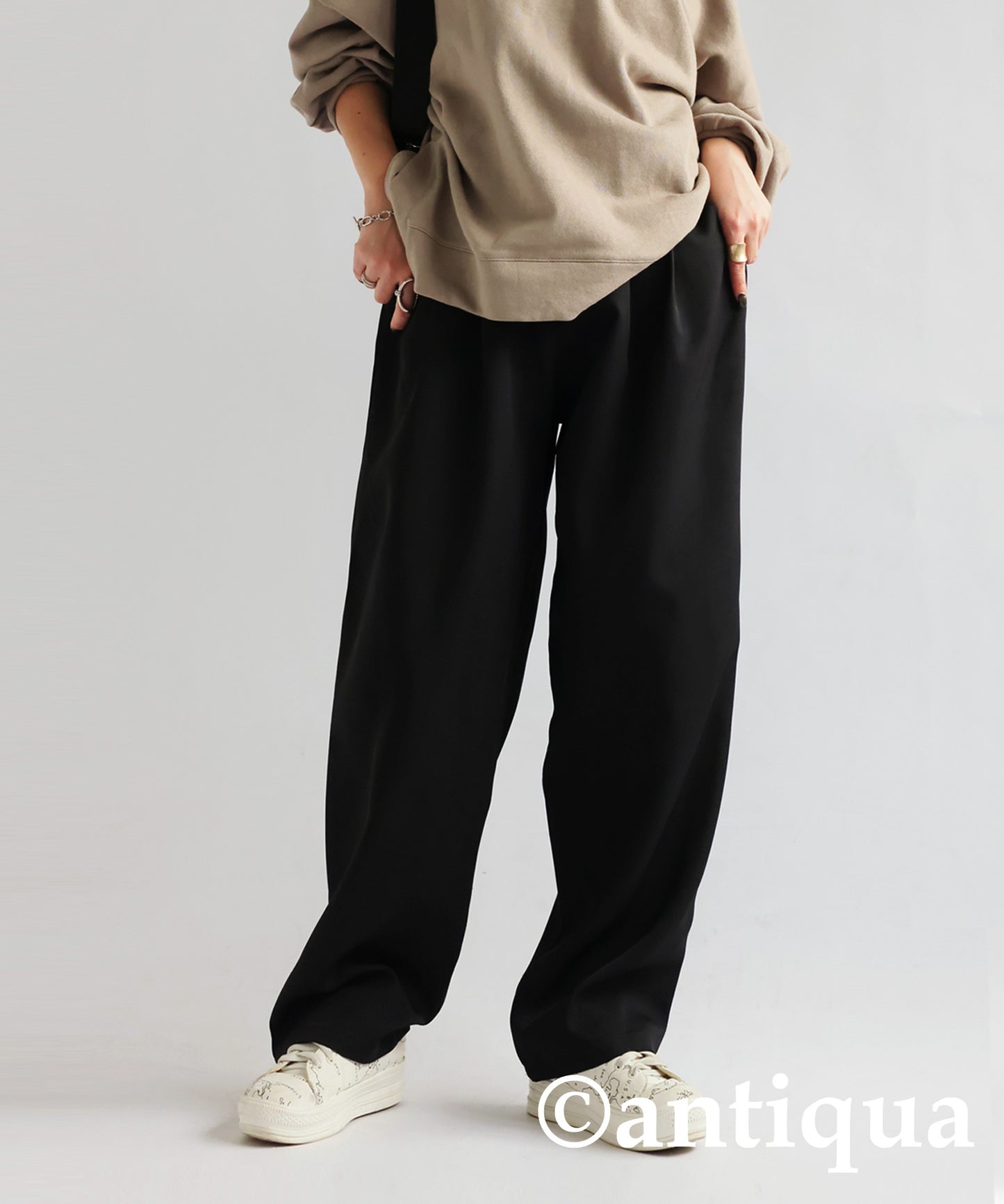 Tuck Tapard Pants Ladies