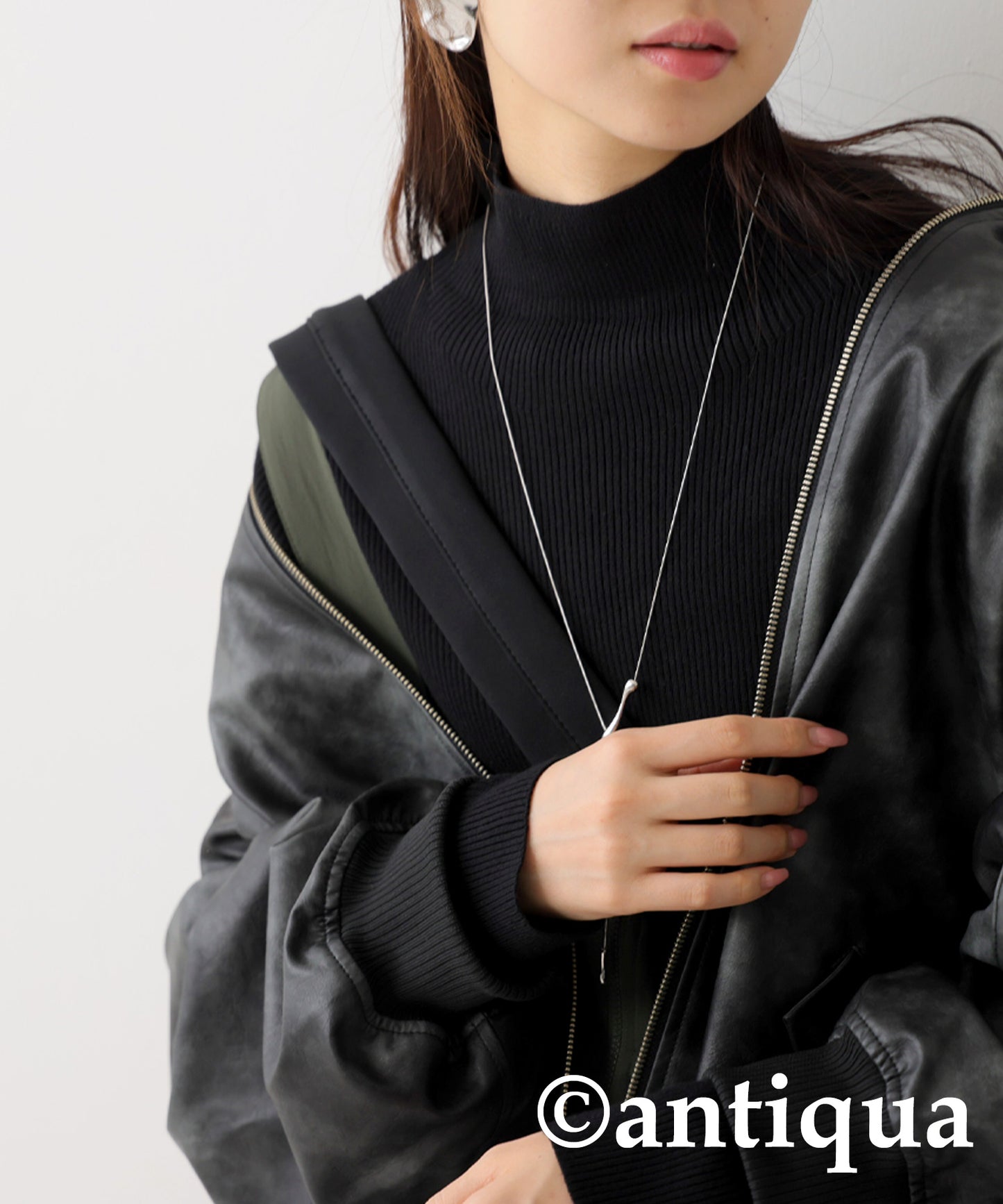 Single Color High Neck Heat Rib Innerwear Ladies