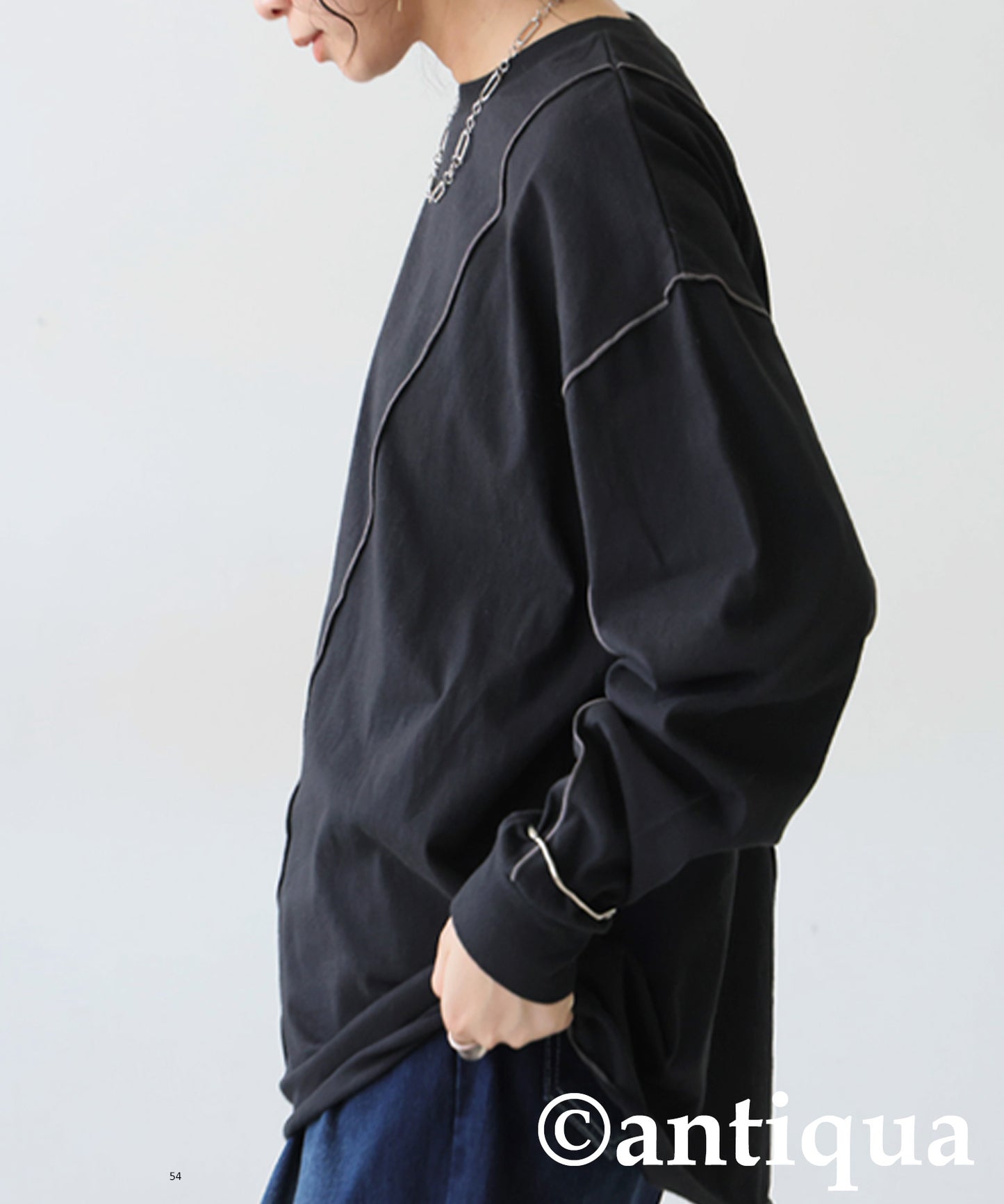 Color-Coordinated Mellow Stitch Long-Sleeved T-Shirt Ladies