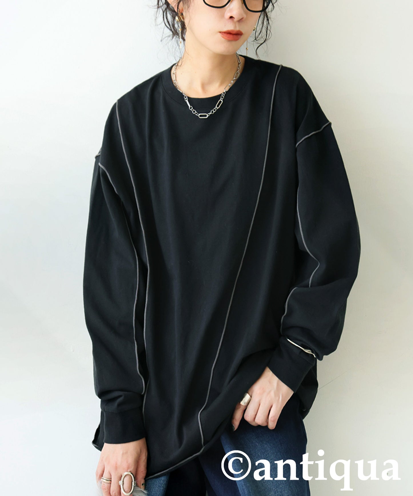 Color-Coordinated Mellow Stitch Long-Sleeved T-Shirt Ladies