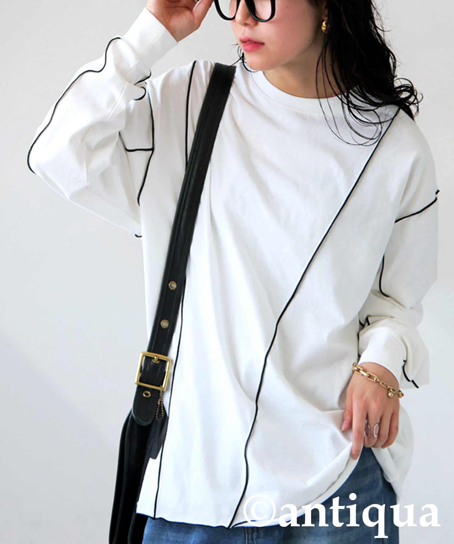 Color-Coordinated Mellow Stitch Long-Sleeved T-Shirt Ladies