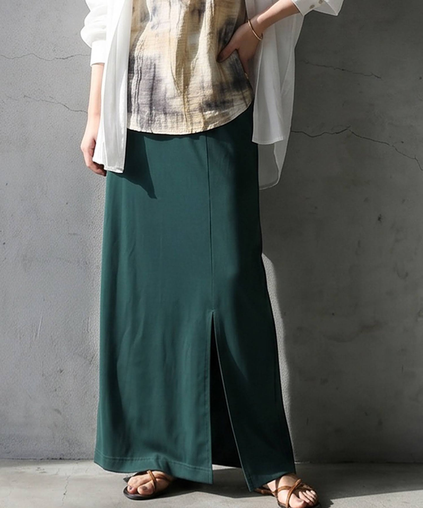 Cool-Touch Fabric, Slit-Front Tight Skirt Ladies