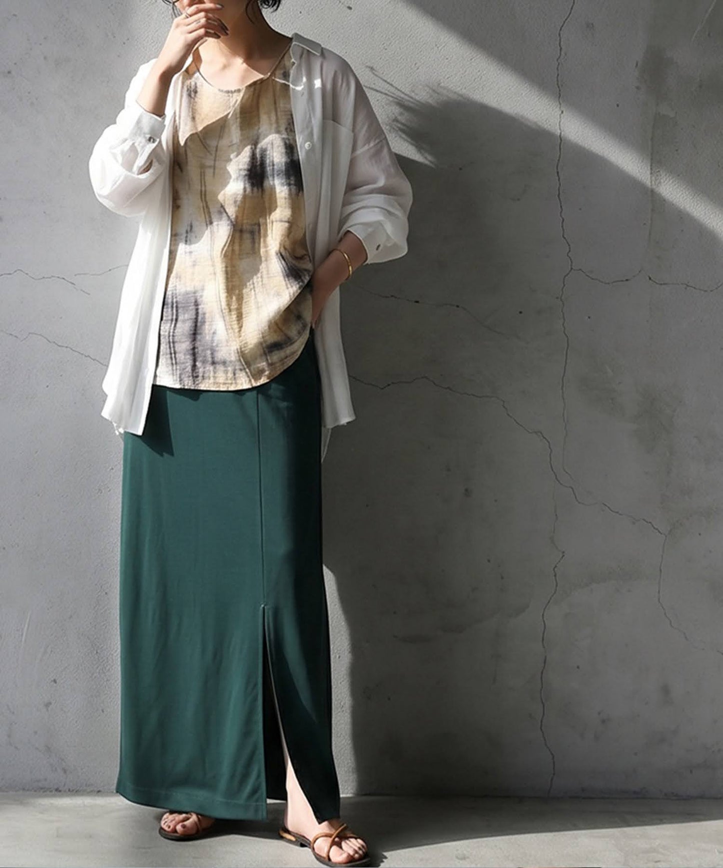 Cool-Touch Fabric, Slit-Front Tight Skirt Ladies
