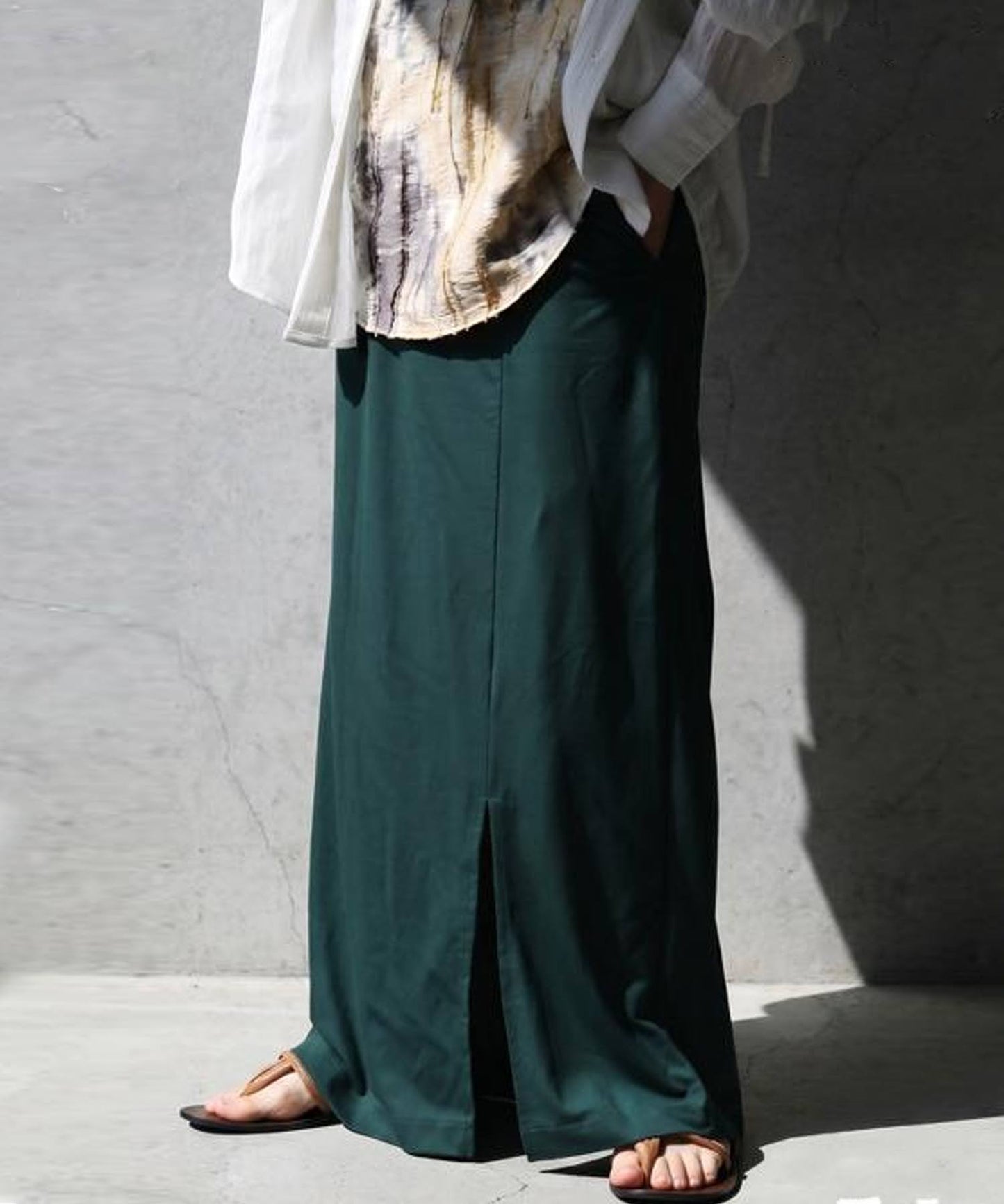 Cool-Touch Fabric, Slit-Front Tight Skirt Ladies