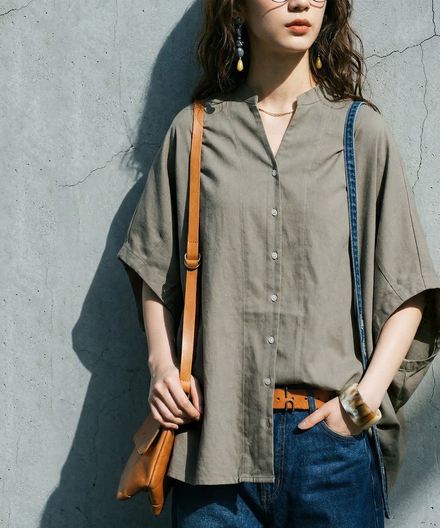 Keyhole Neckline Linen-Like Dolman Shirt Ladies