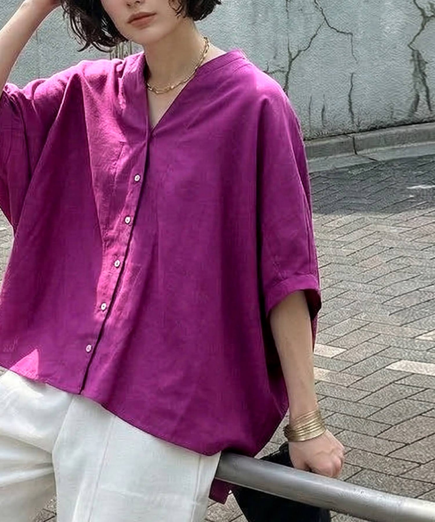 Keyhole Neckline Linen-Like Dolman Shirt Ladies