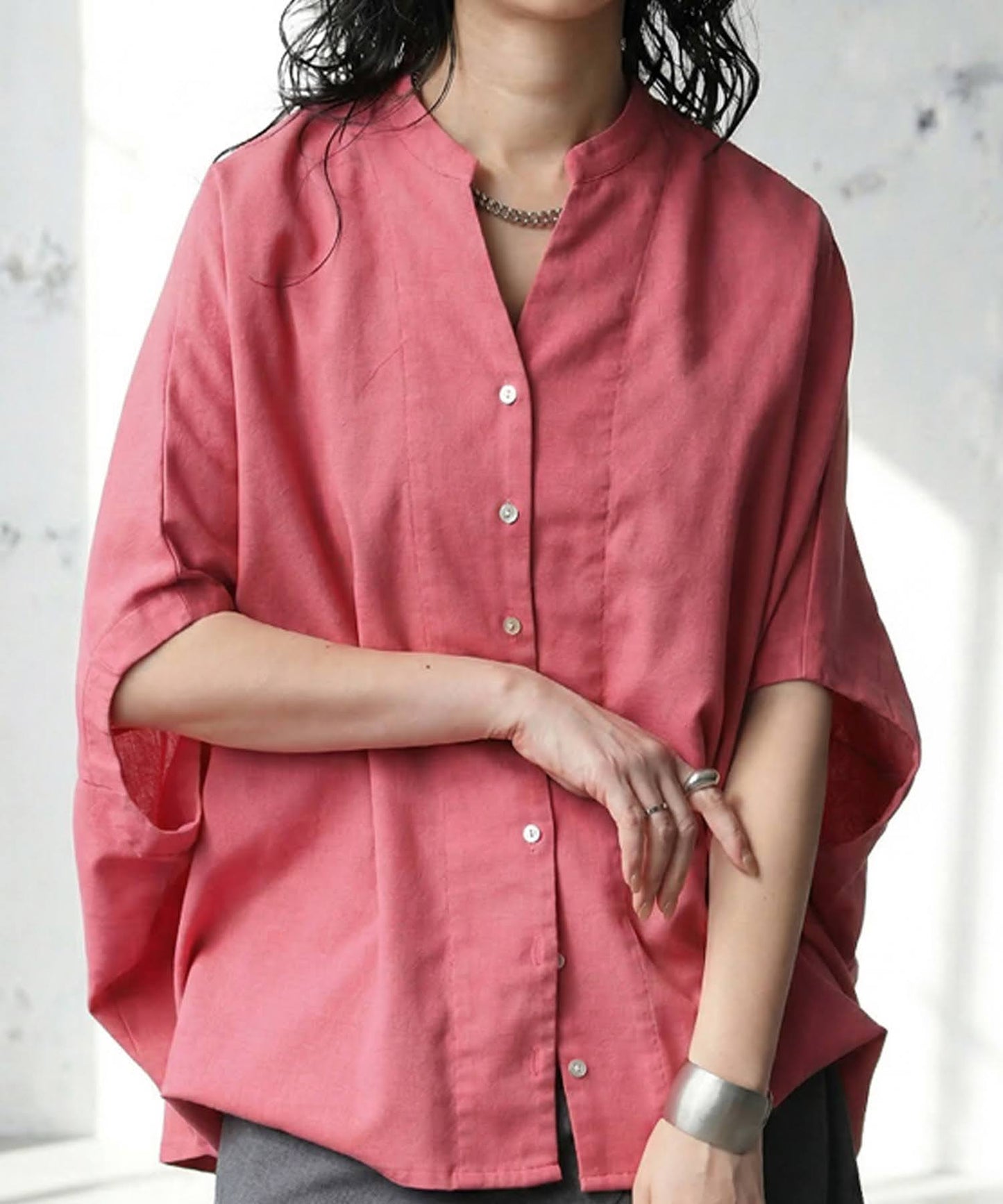 Keyhole Neckline Linen-Like Dolman Shirt Ladies