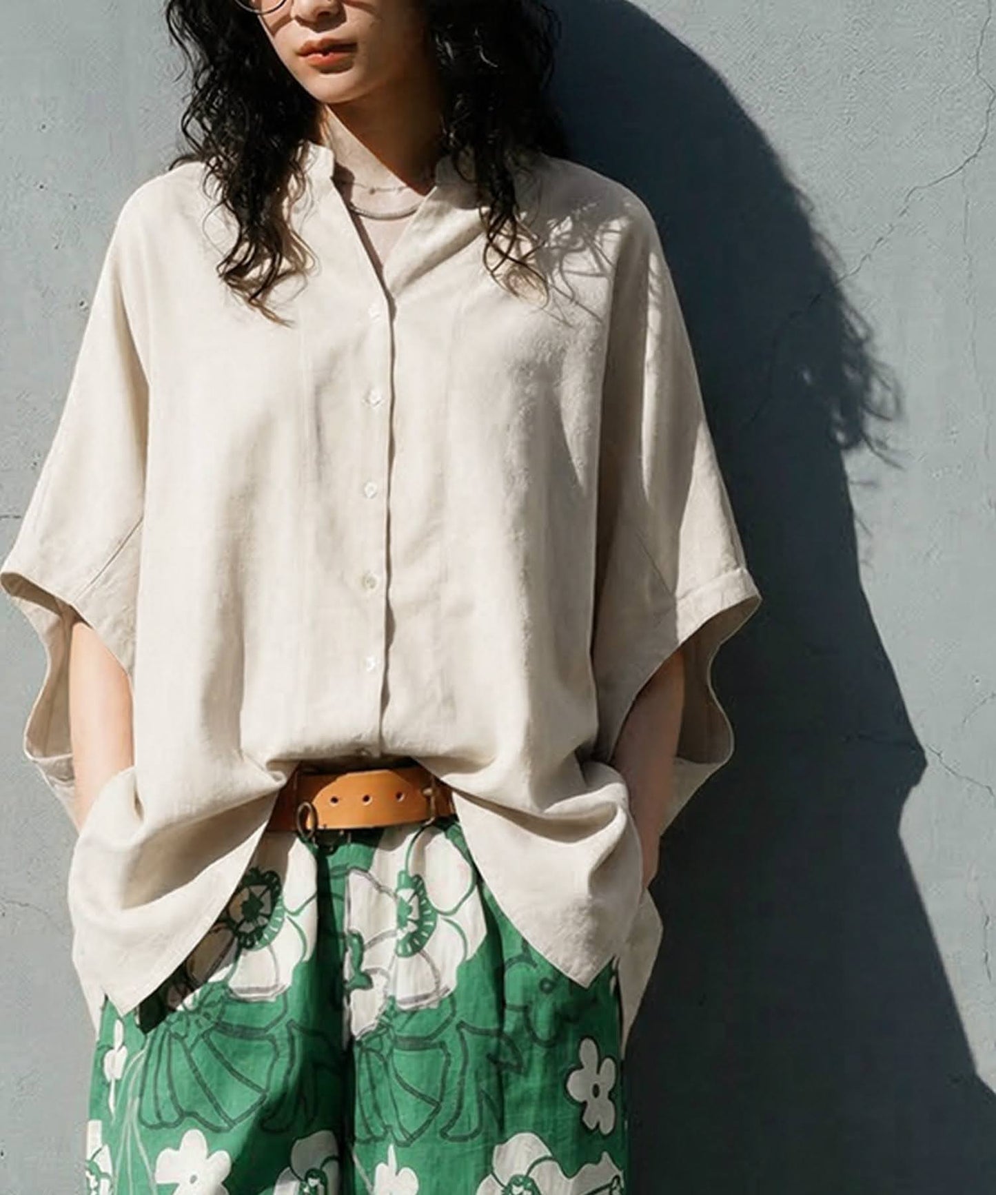 Keyhole Neckline Linen-Like Dolman Shirt Ladies