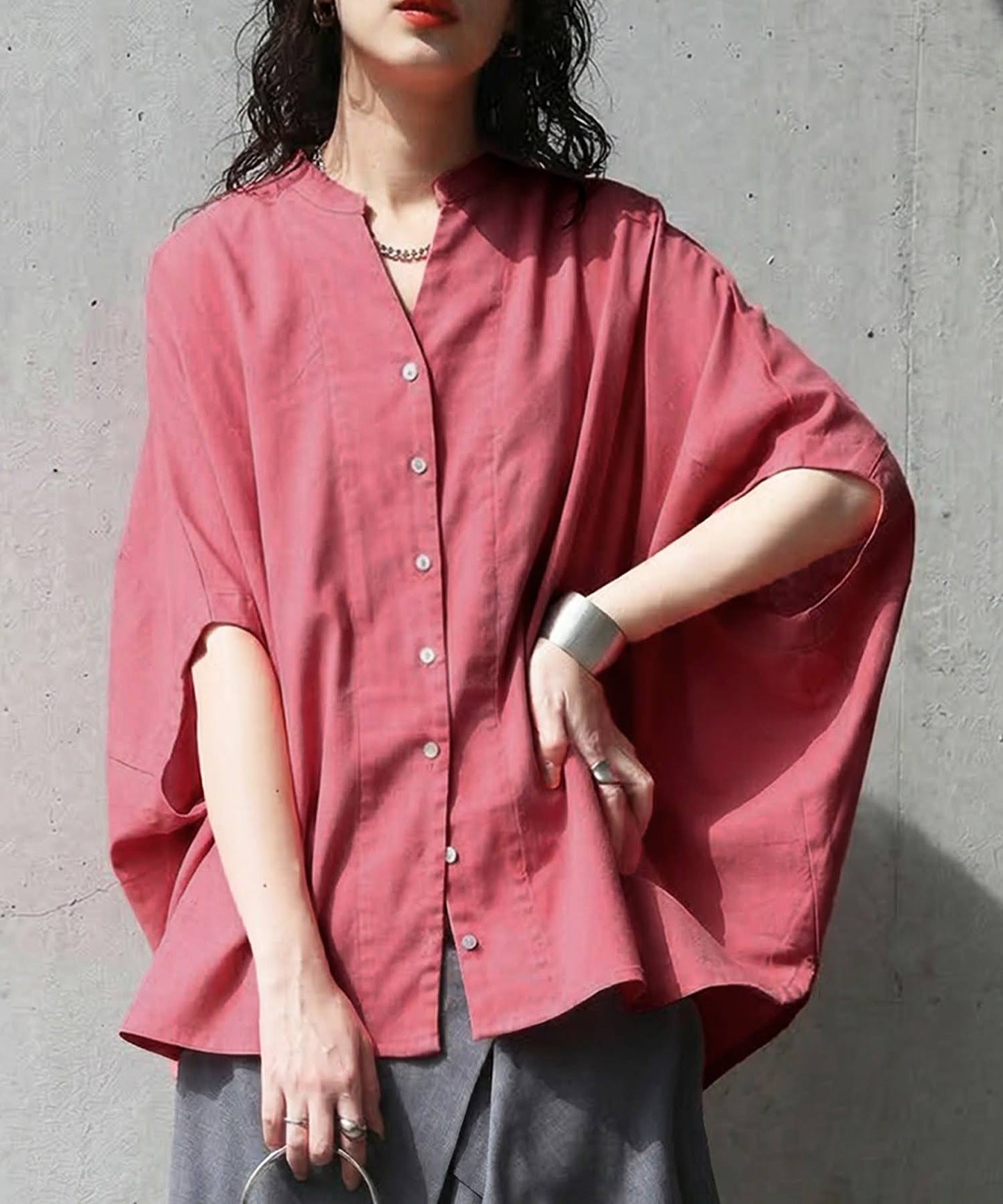 Keyhole Neckline Linen-Like Dolman Shirt Ladies