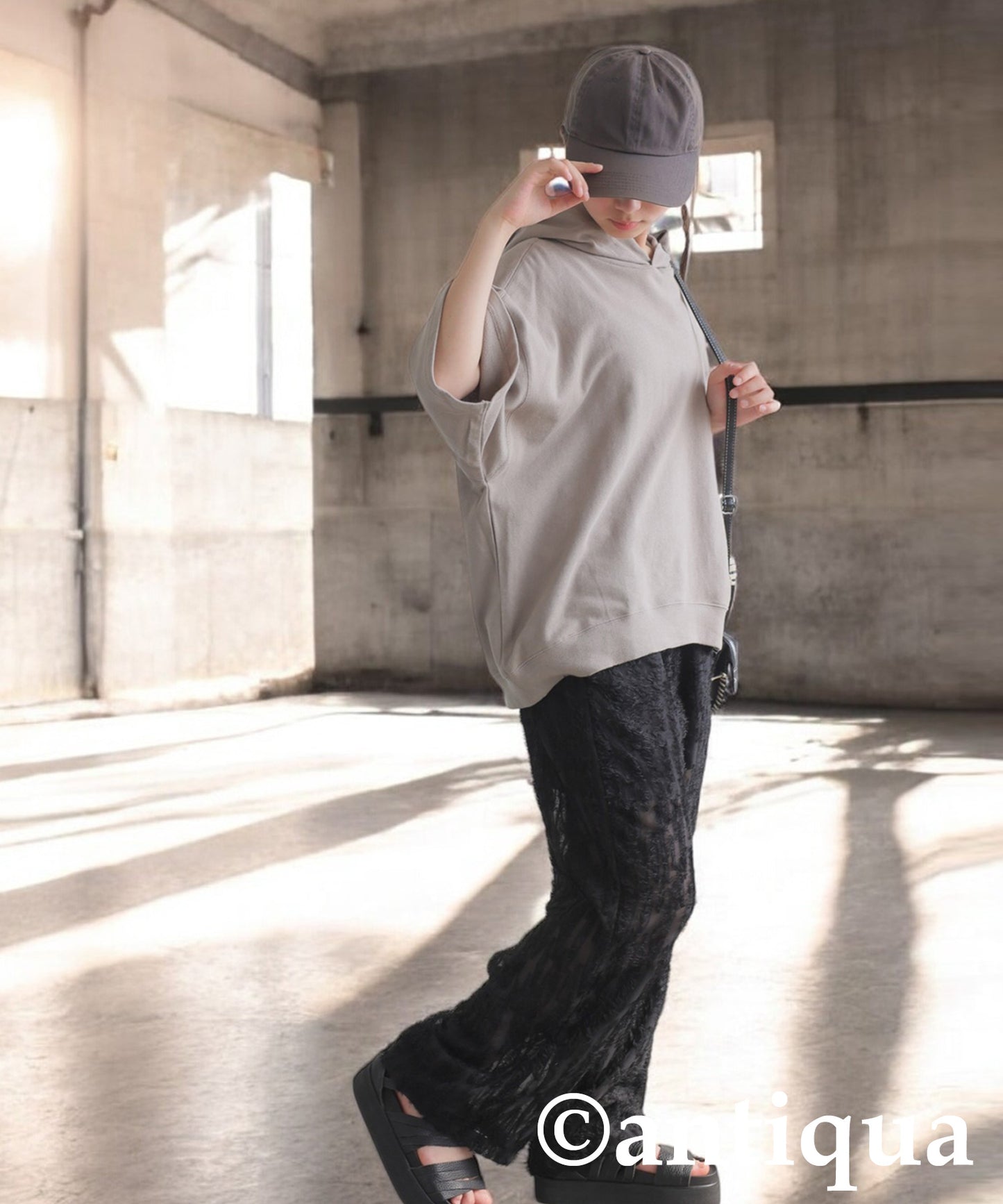 Junior 100% Cotton Fleece Short Hoodie