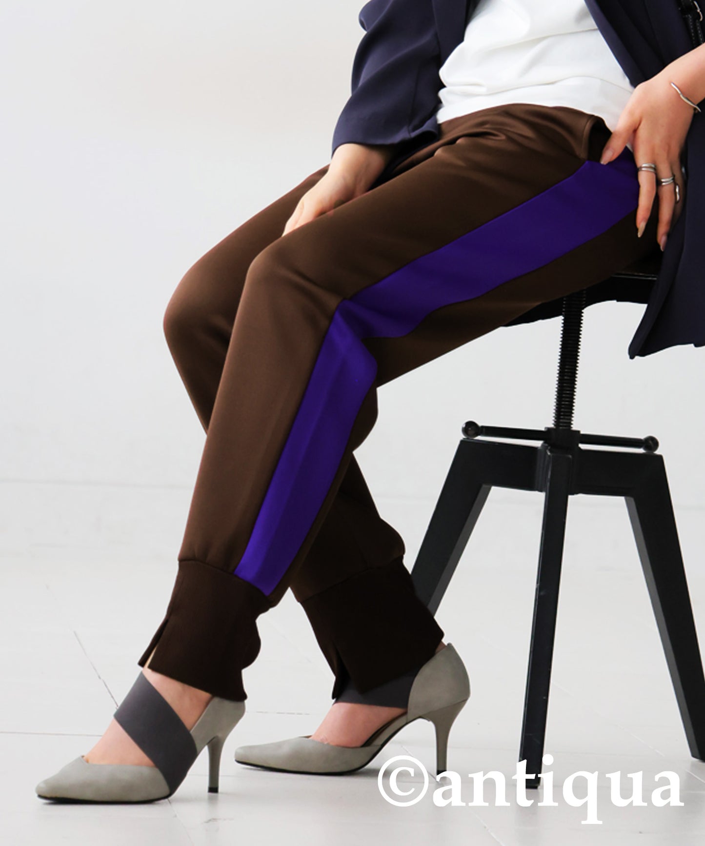 Slit Jogger Track Pants Ladies