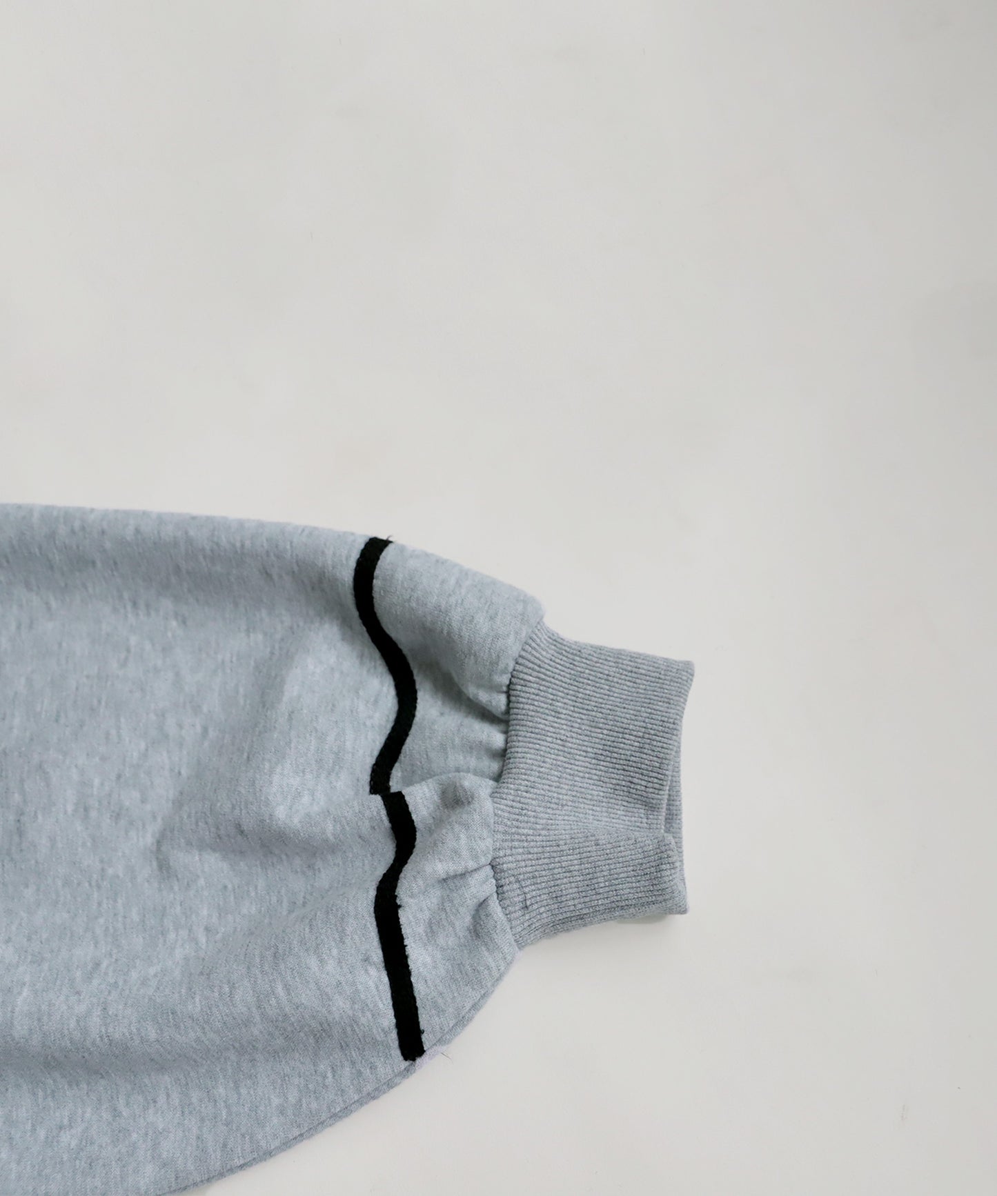 Line Short Sweatshirt Ladies