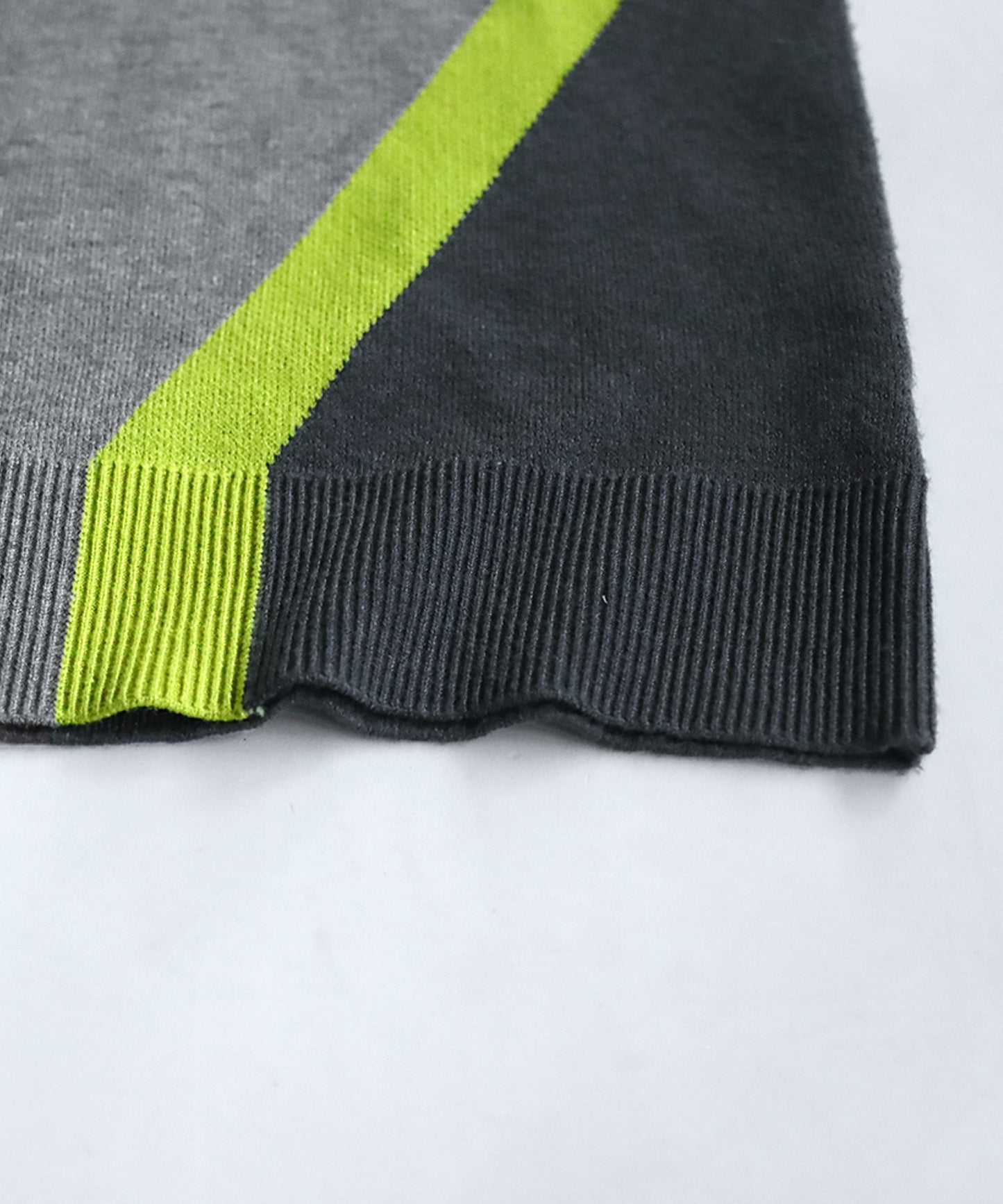 Color Line Knit Ladies