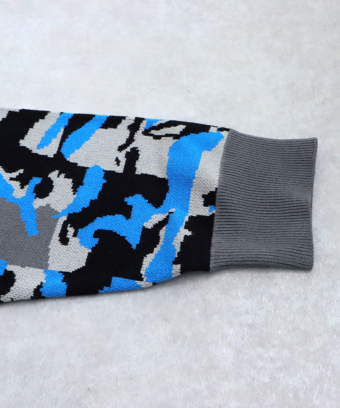 Camouflage Knit Men's