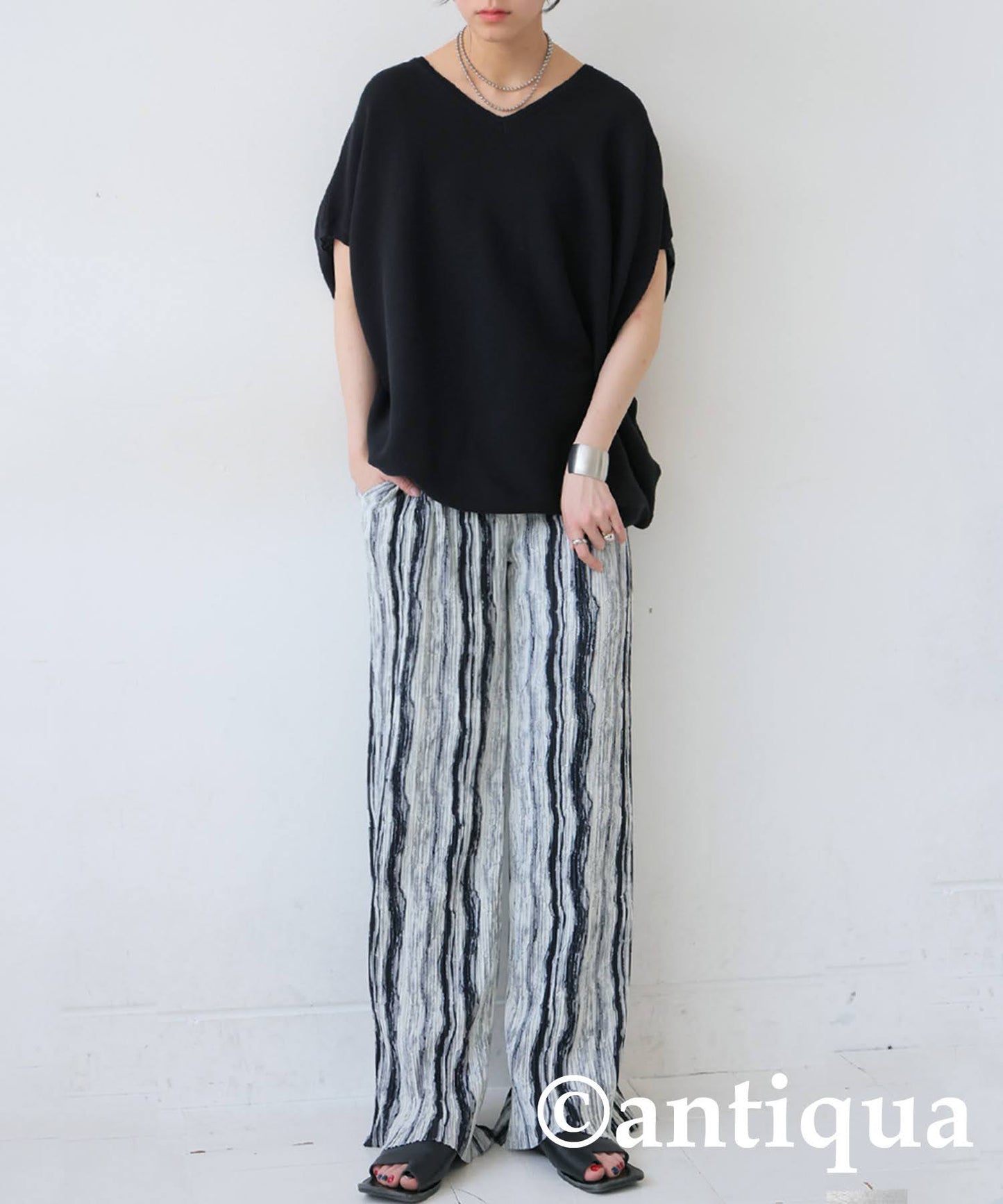 Ladies Striped Pleated Pants