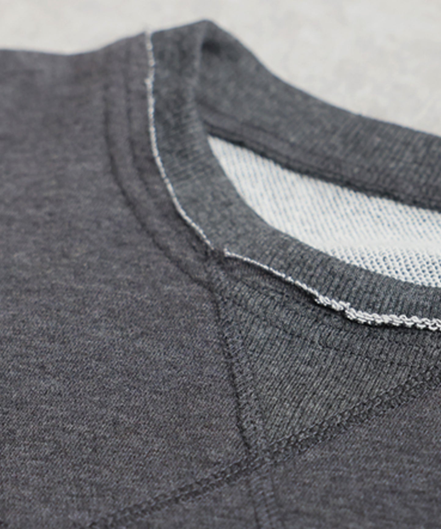 Raw-Edge Fleece Sweatshirt Ladies