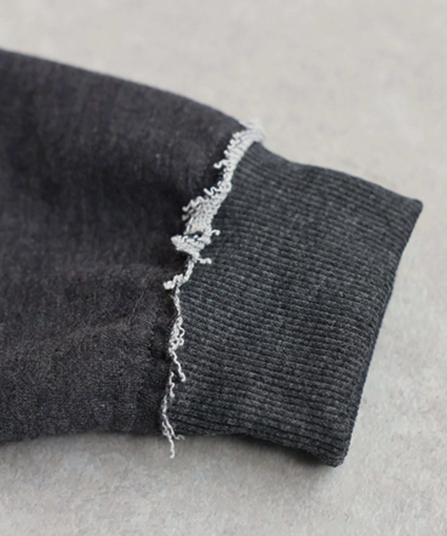 Raw-Edge Fleece Sweatshirt Ladies