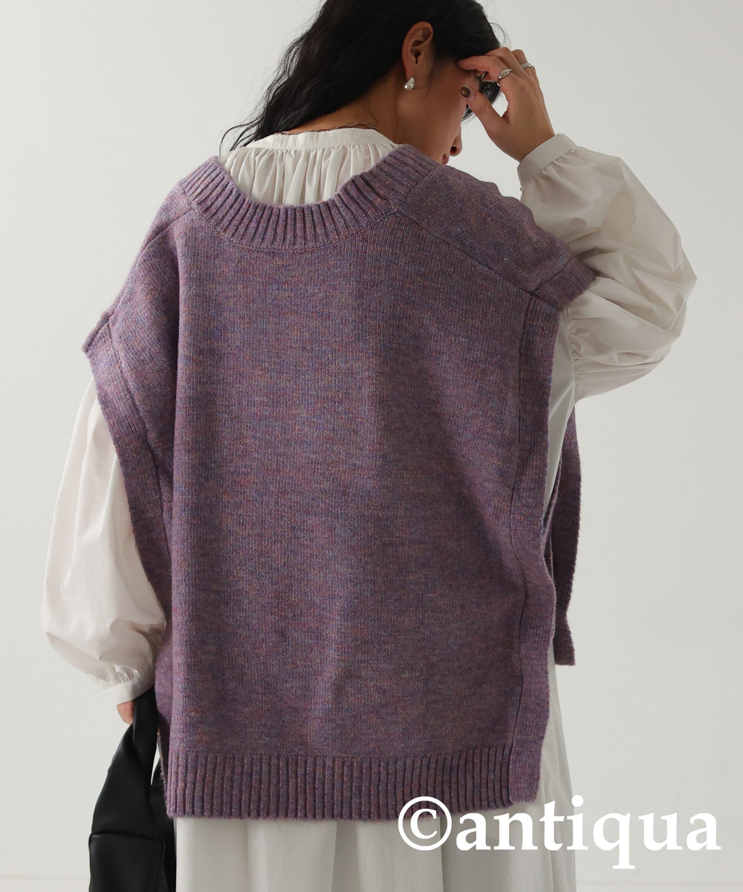 V-neck knit Vest with side belt Ladies
