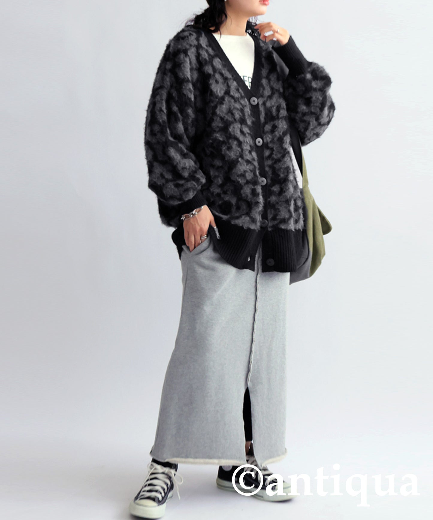 Leopard pattern knit cardigan Ladies