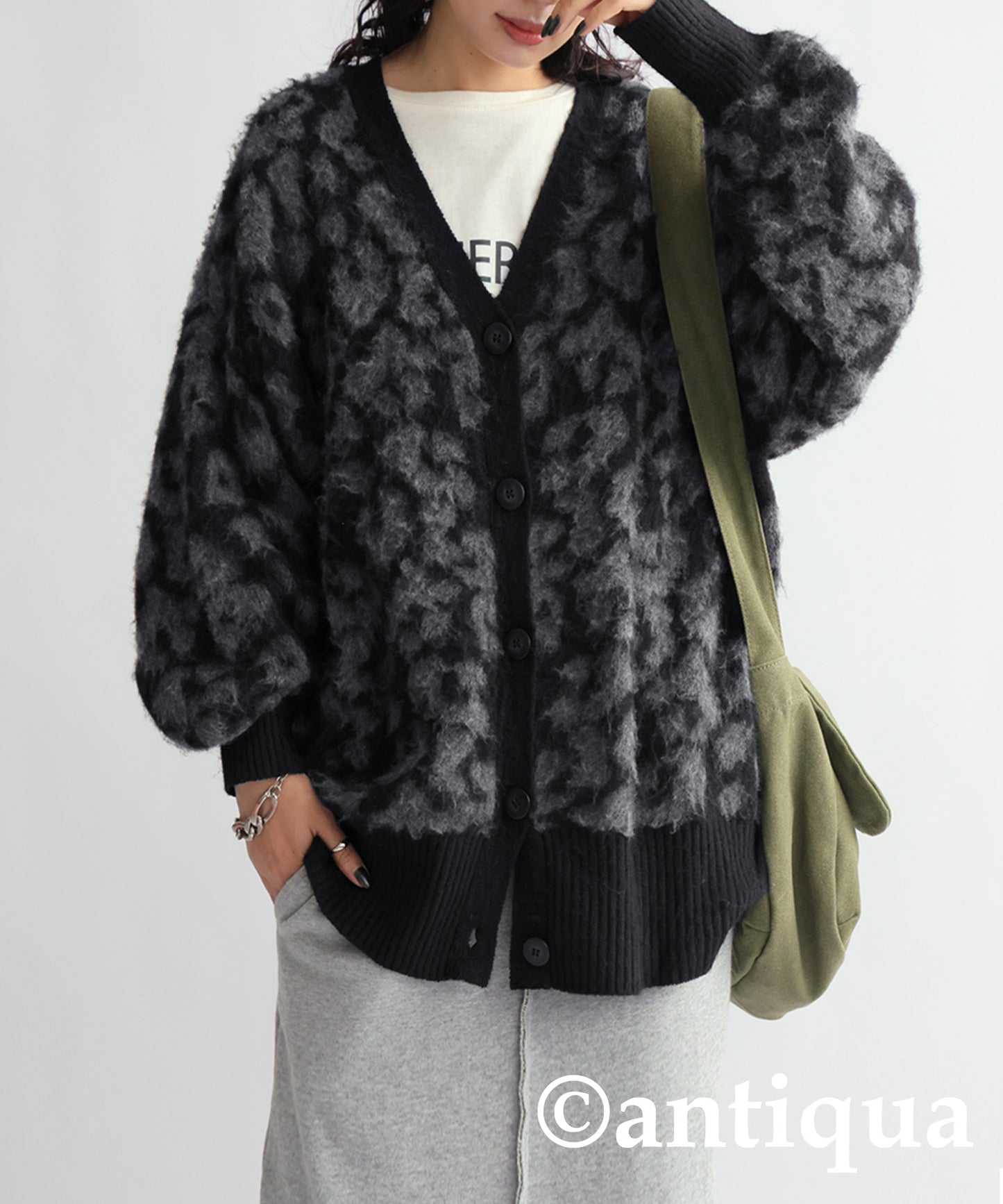 Leopard pattern knit cardigan Ladies