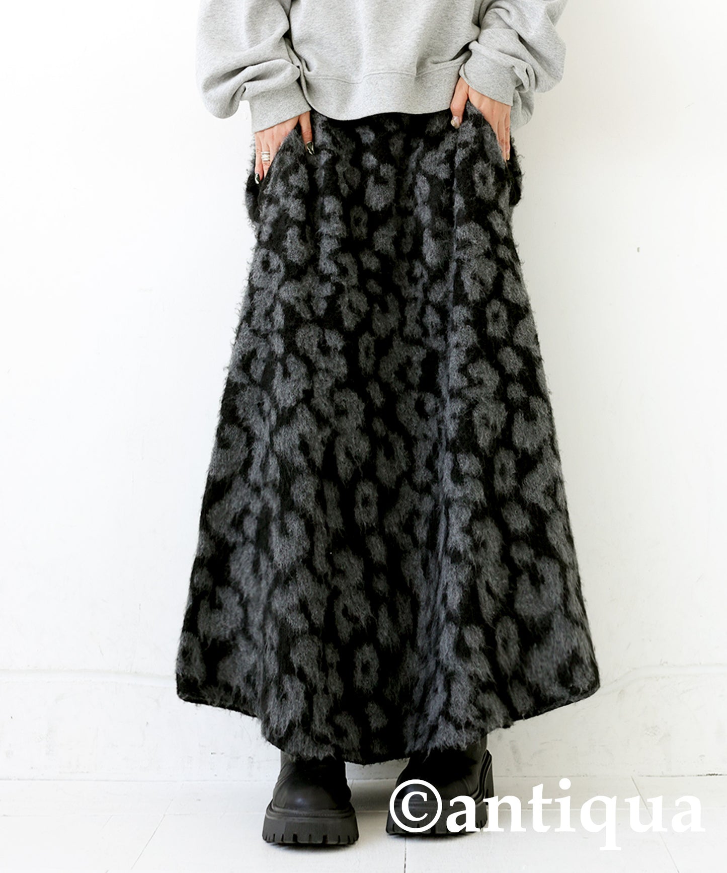 Animal pattern knit skirt Ladies