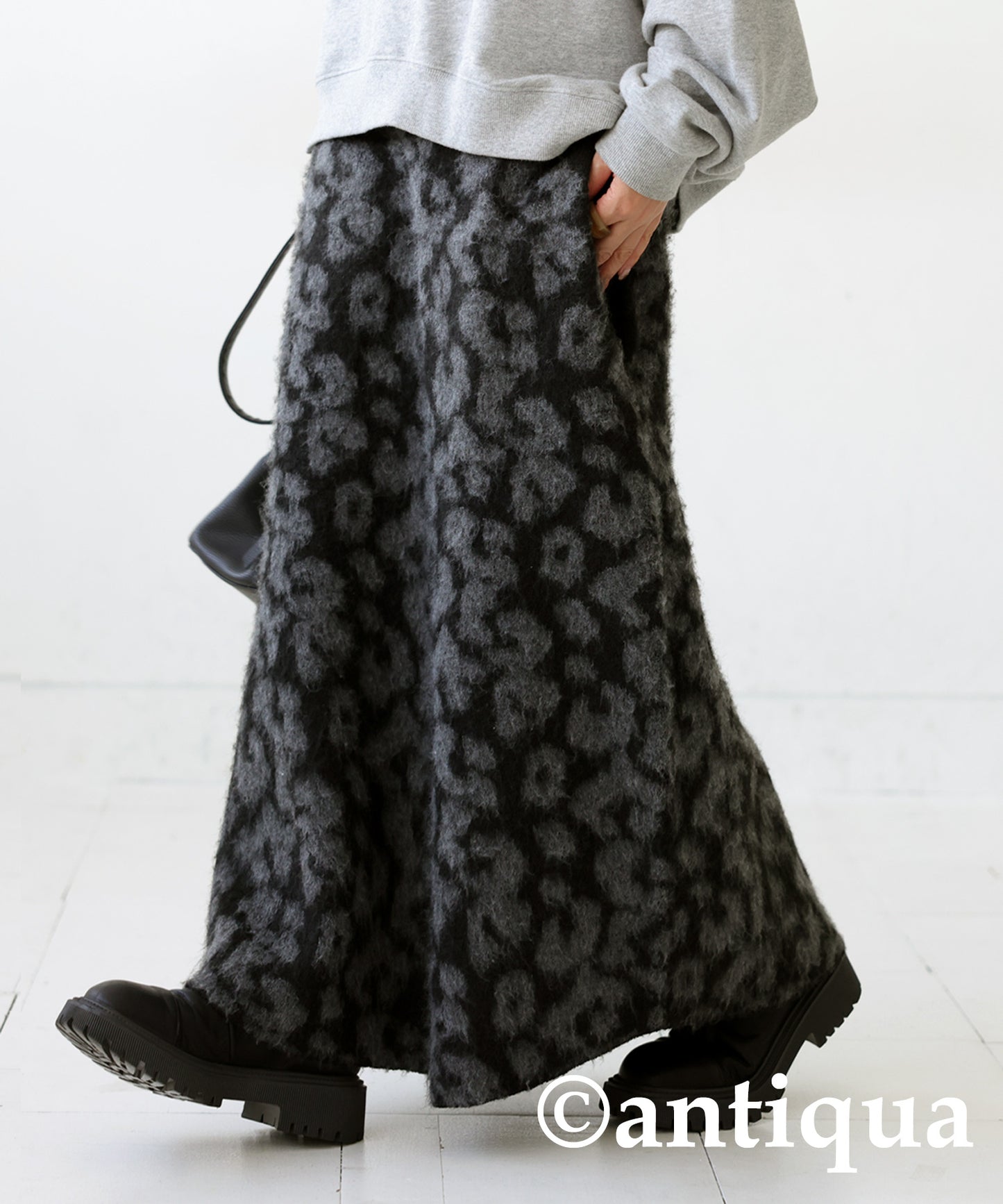 Animal pattern knit skirt Ladies