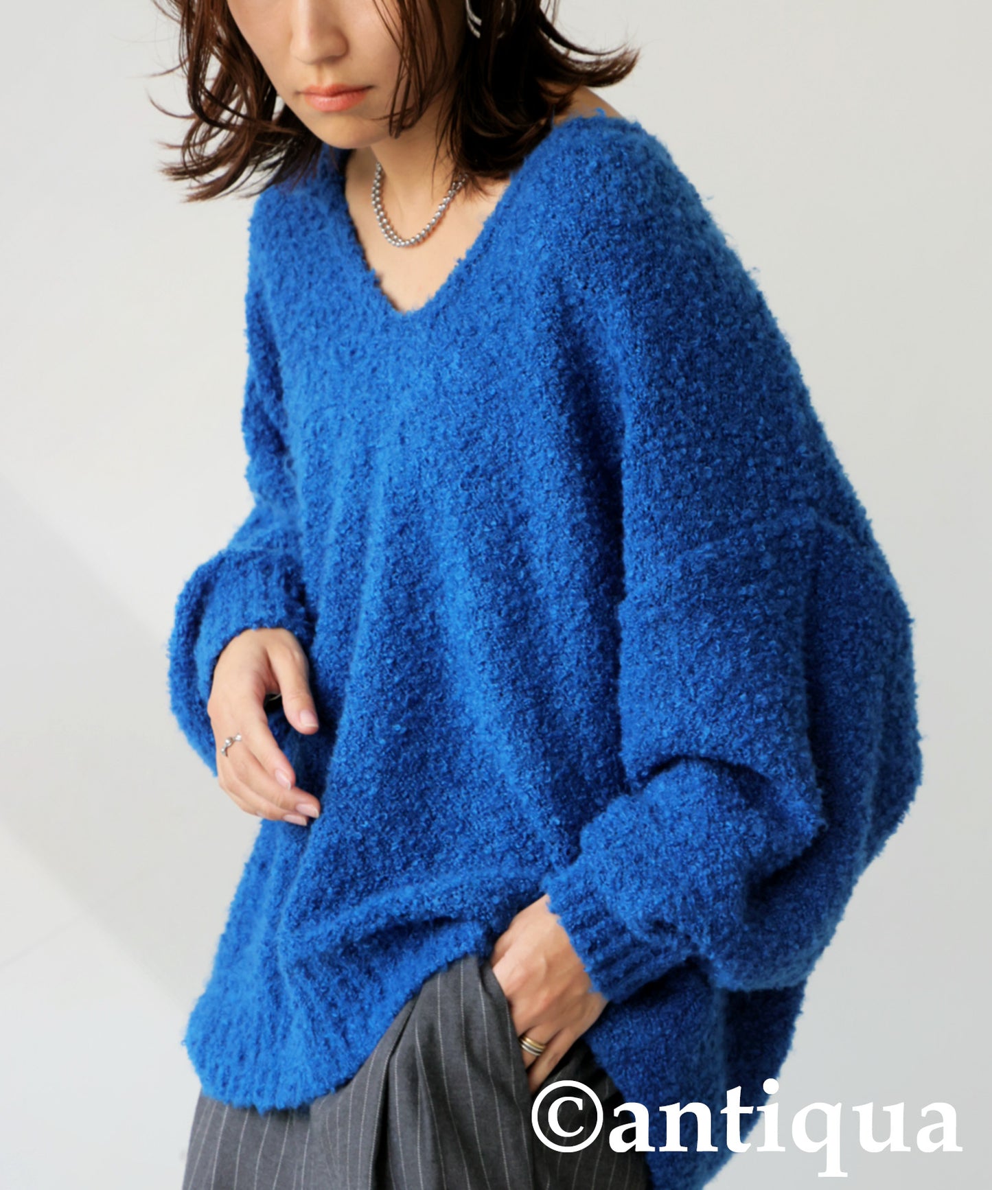 Bouclé V-Neck Knit Ladies