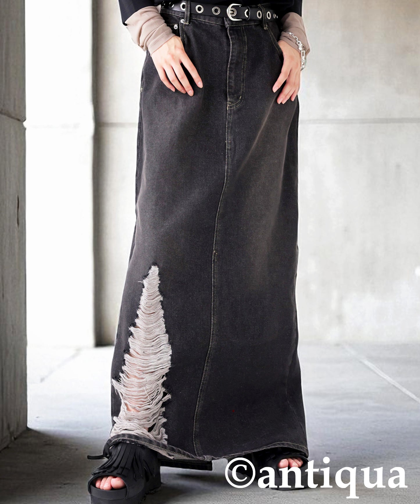 Ladies Distressed Denim Skirt