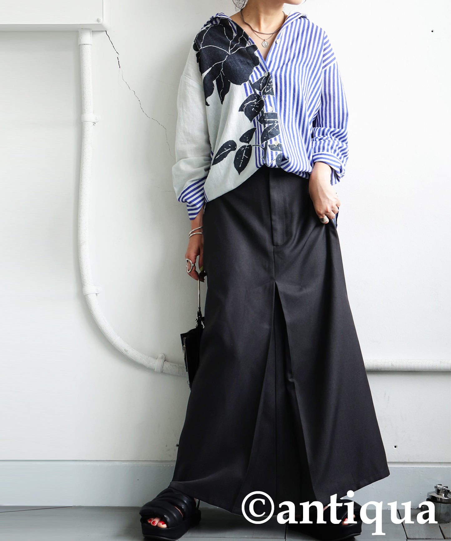 Ladies Center Slit Skirt