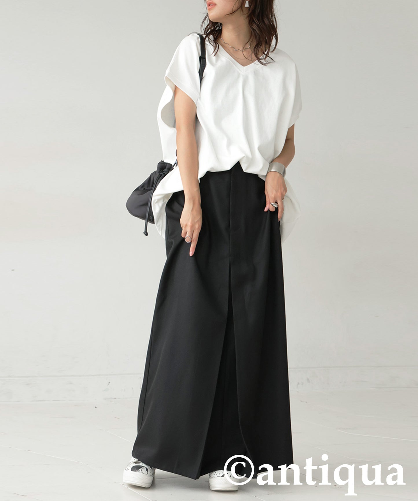 Ladies Center Slit Skirt