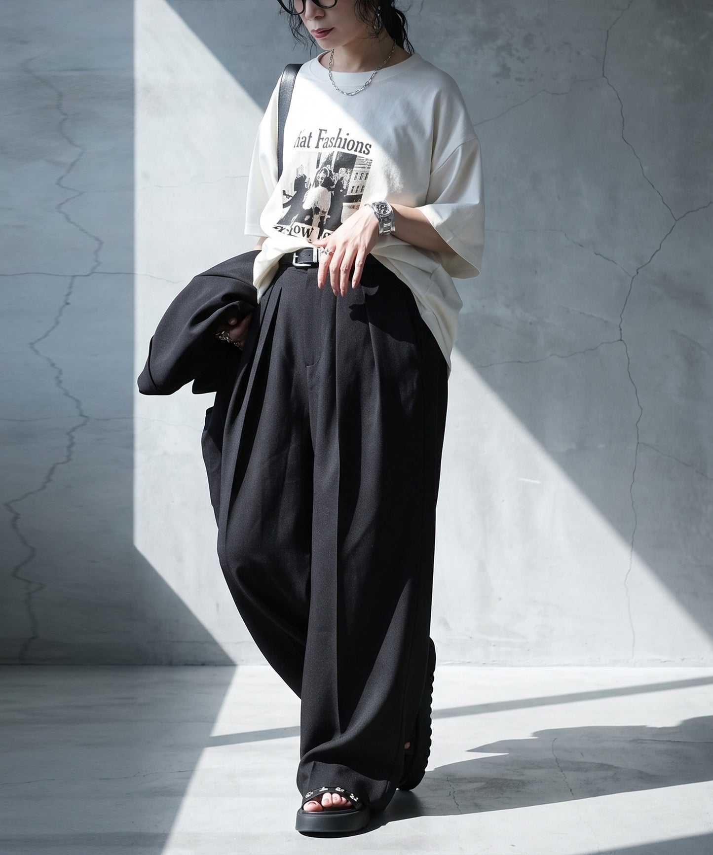 Center-Pleated Wide-Leg Pants Ladies