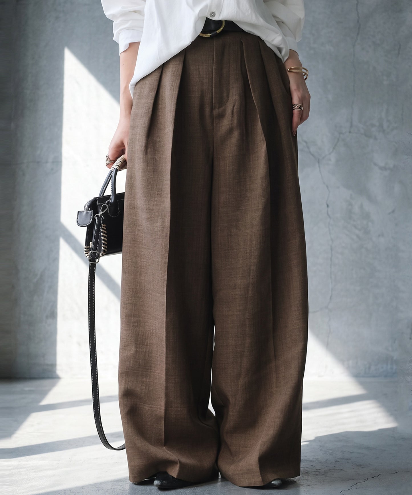 Center-Pleated Wide-Leg Pants Ladies