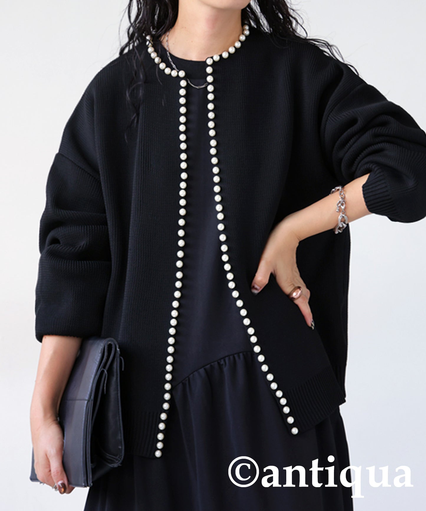 Ladies Cardigan with fake pearls beads