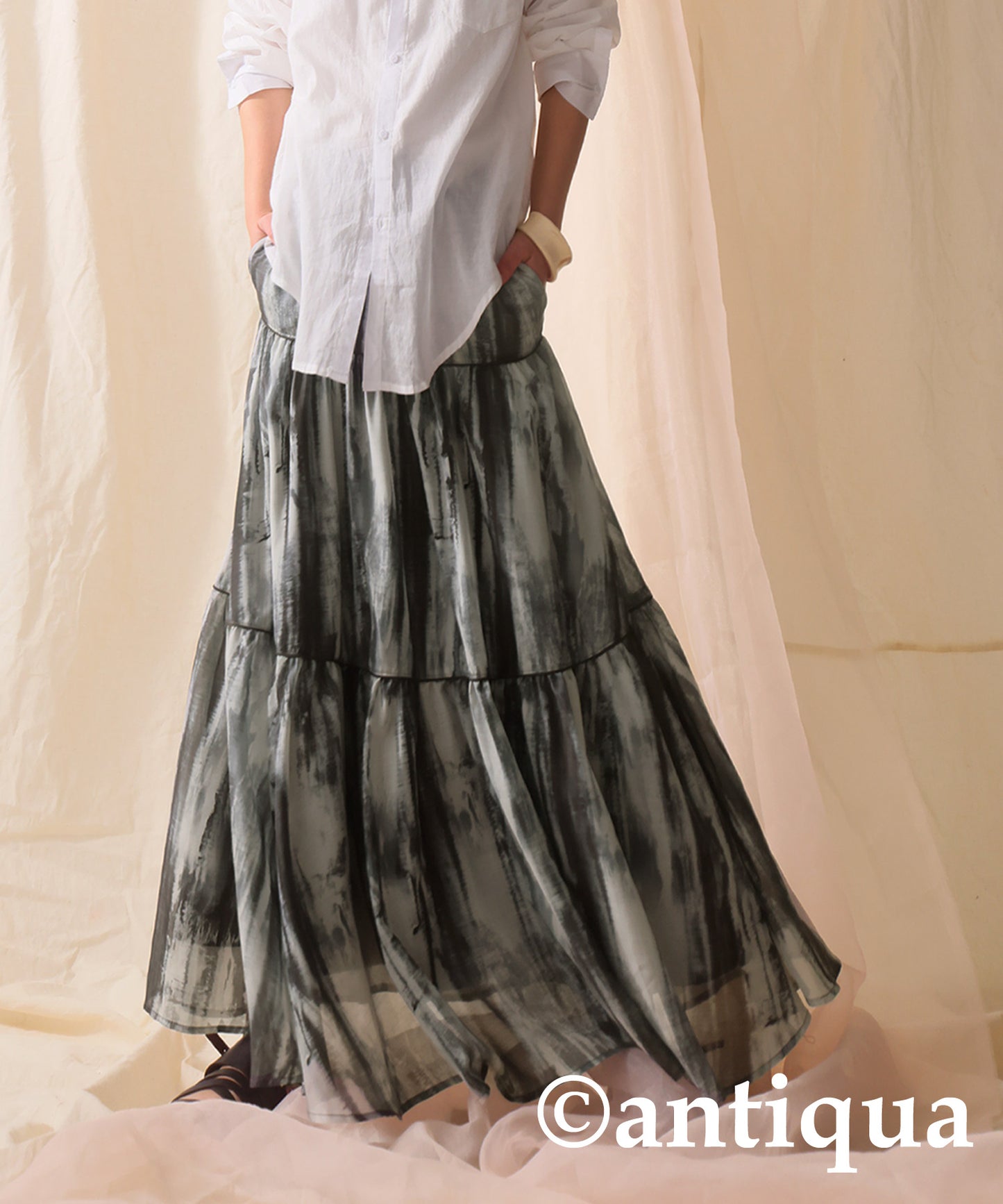 Nuance pattern tiered skirt Ladies