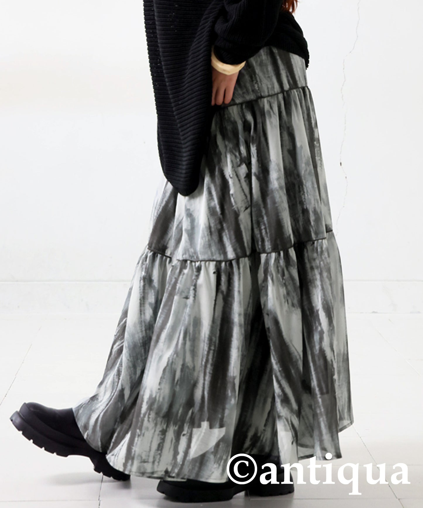 Nuance pattern tiered skirt Ladies