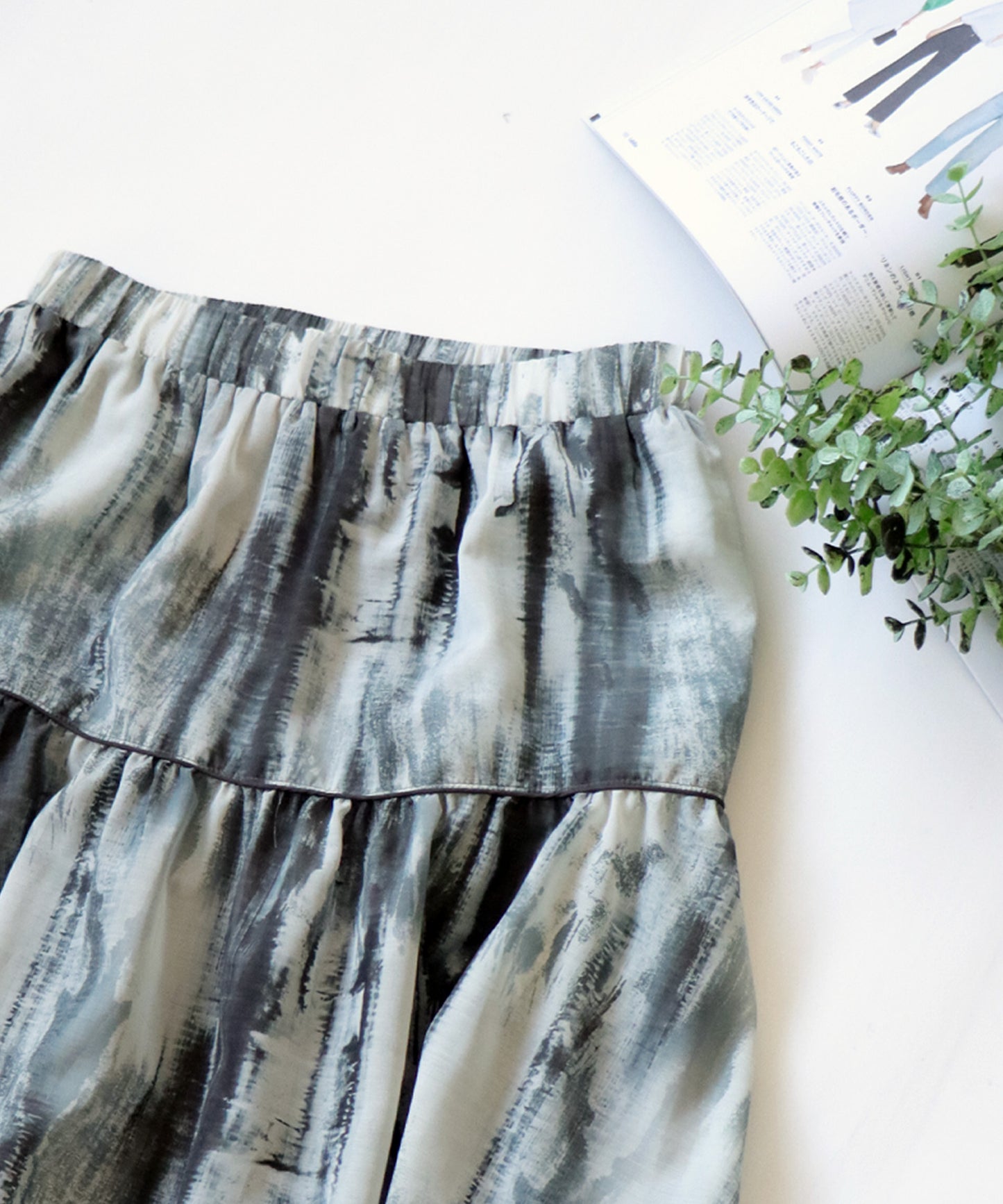 Nuance pattern tiered skirt Ladies