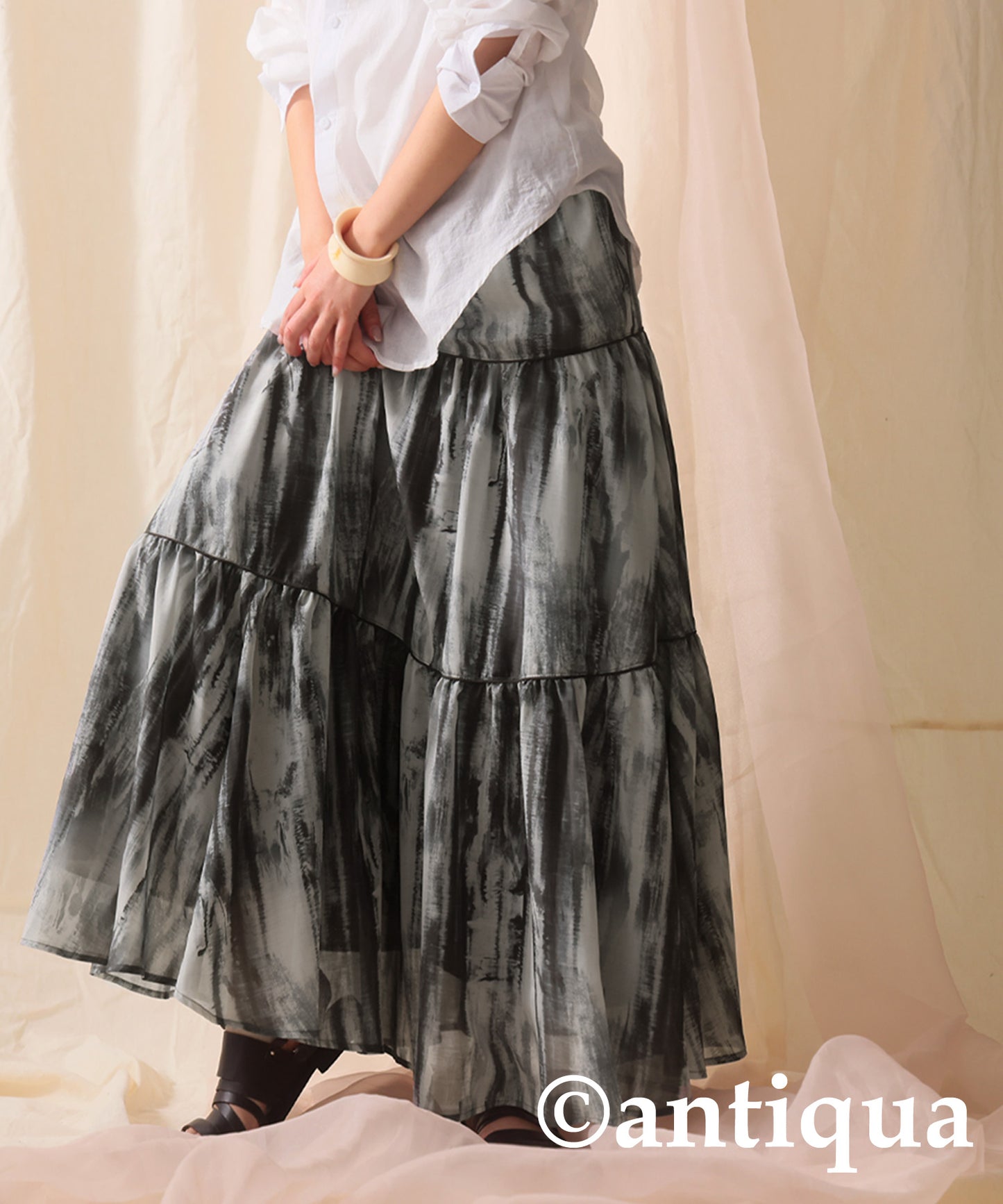 Nuance pattern tiered skirt Ladies