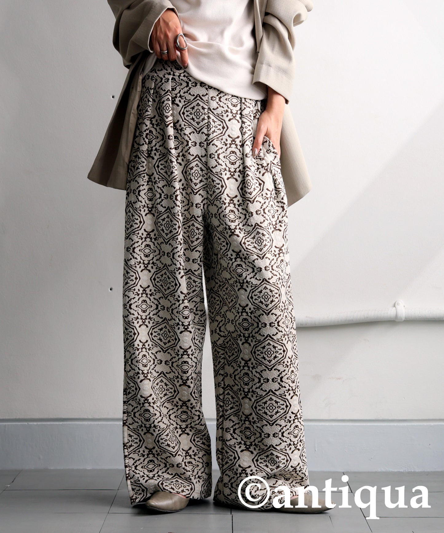 Damask pattern jacquard wide pants Ladies