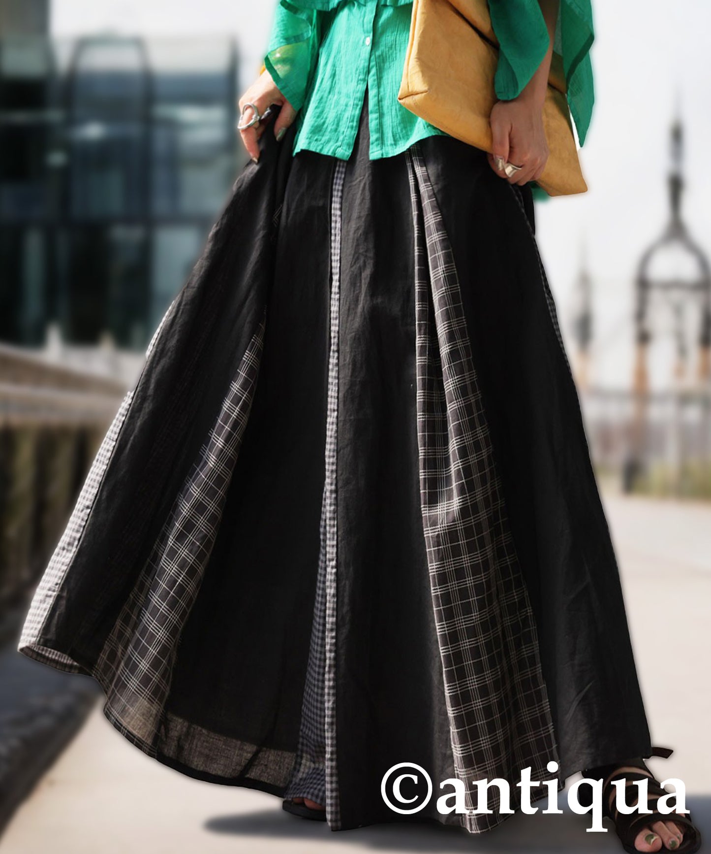 Pattern Switching Skirt Ladies