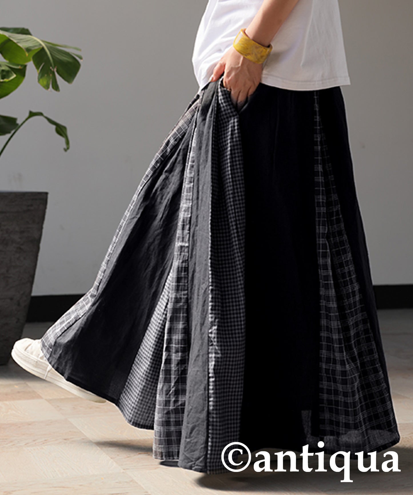 Pattern Switching Skirt Ladies