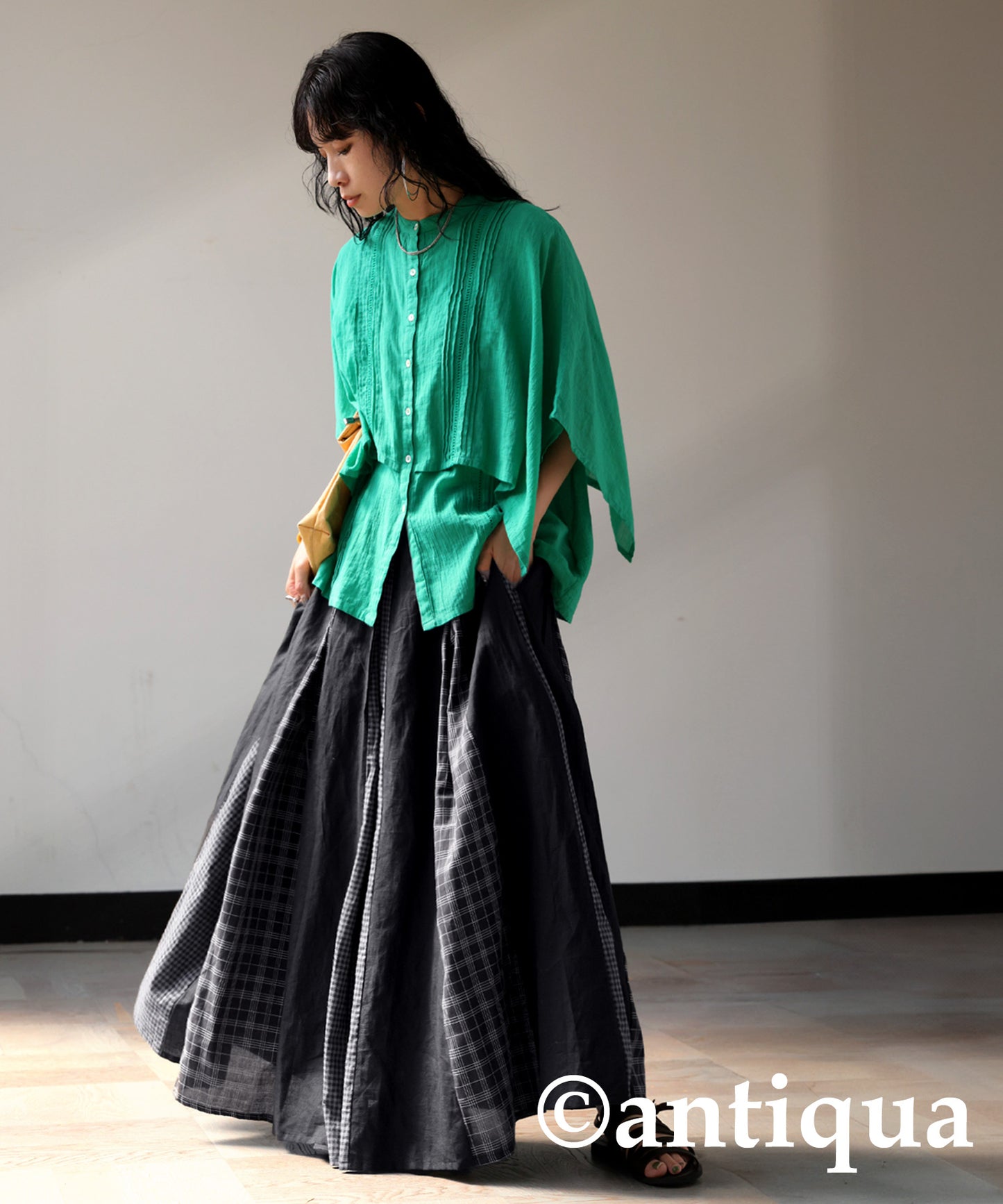 Pattern Switching Skirt Ladies