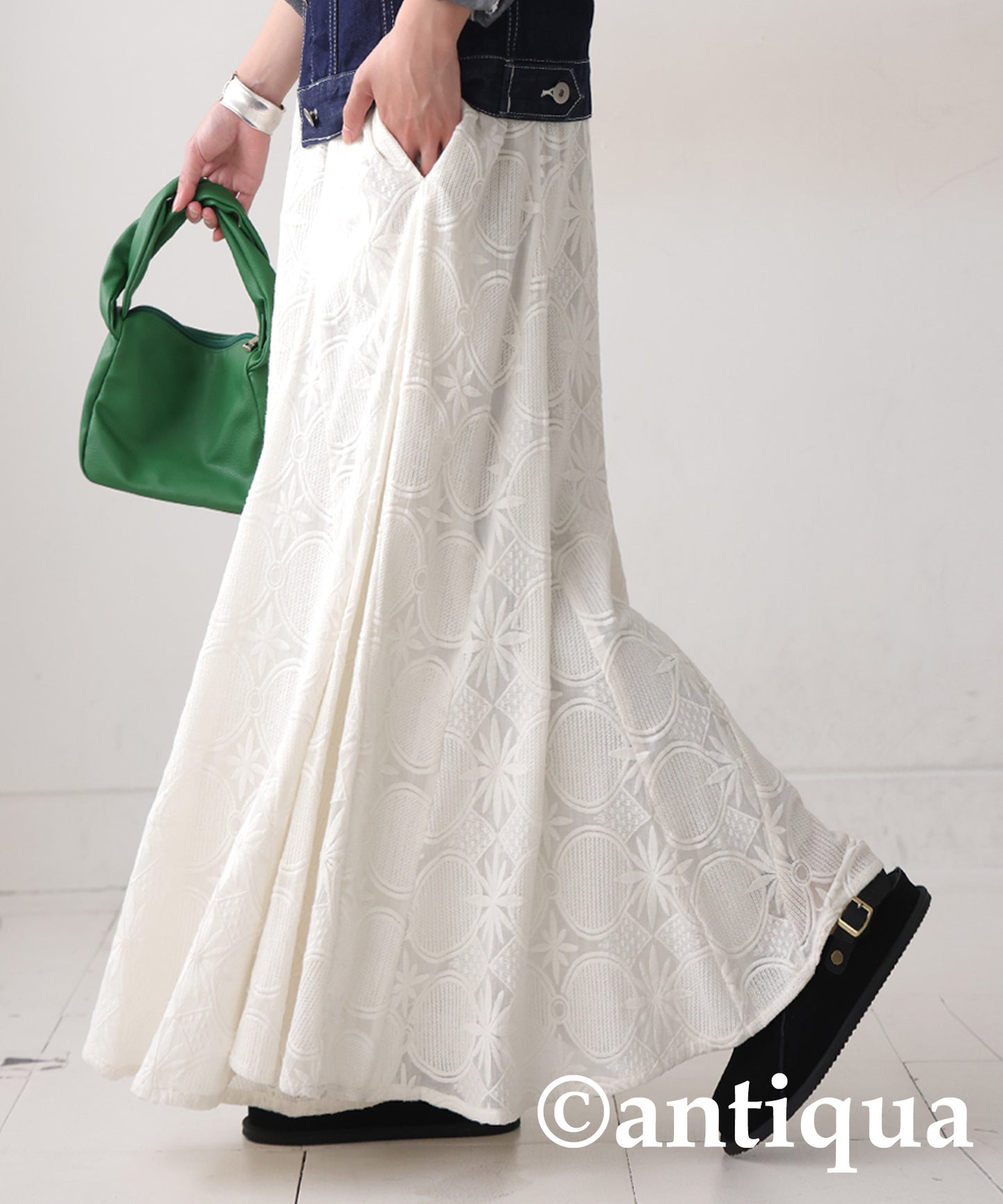 Ladies Lace Flare Skirt