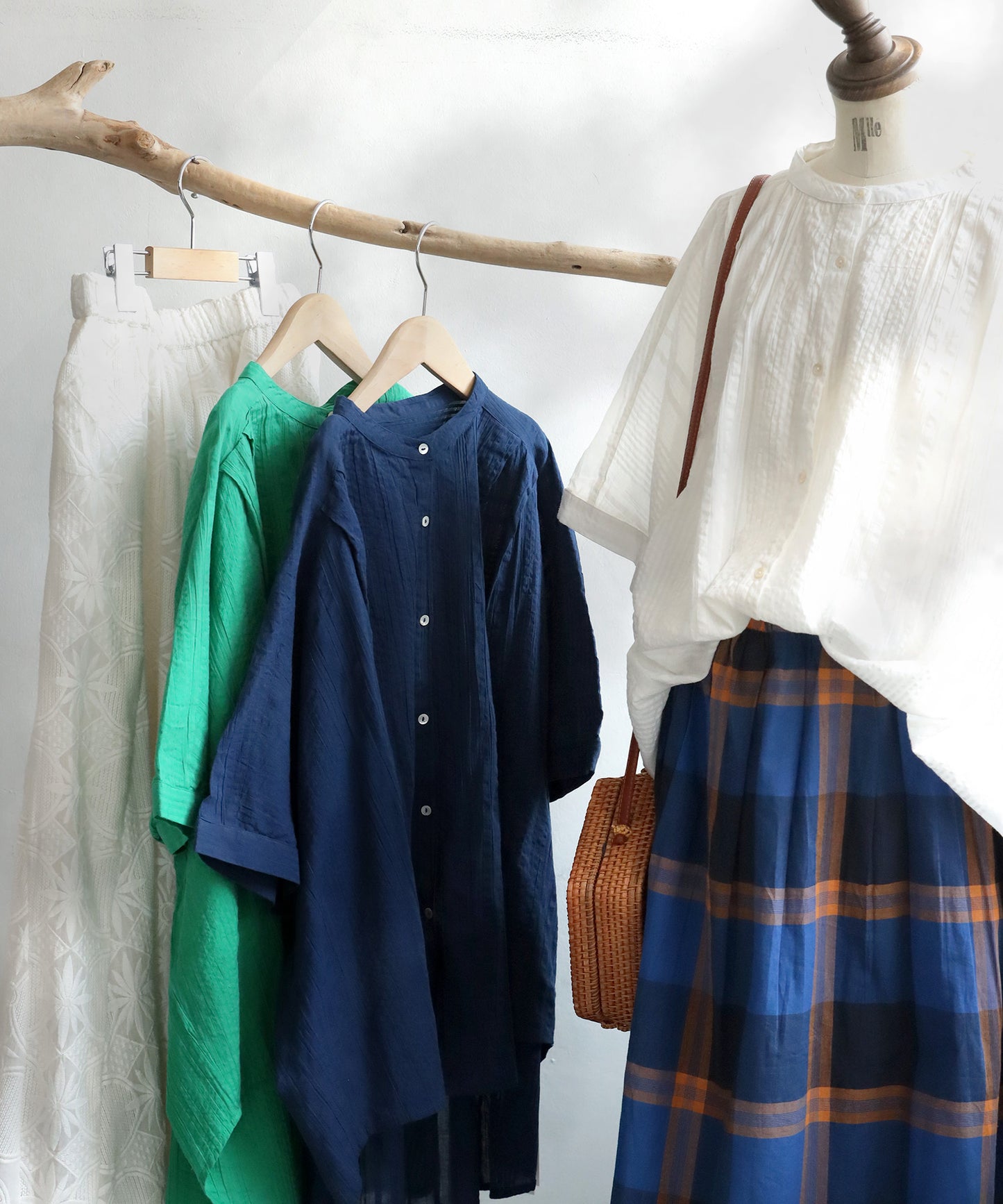 Ladies Lace Flare Skirt