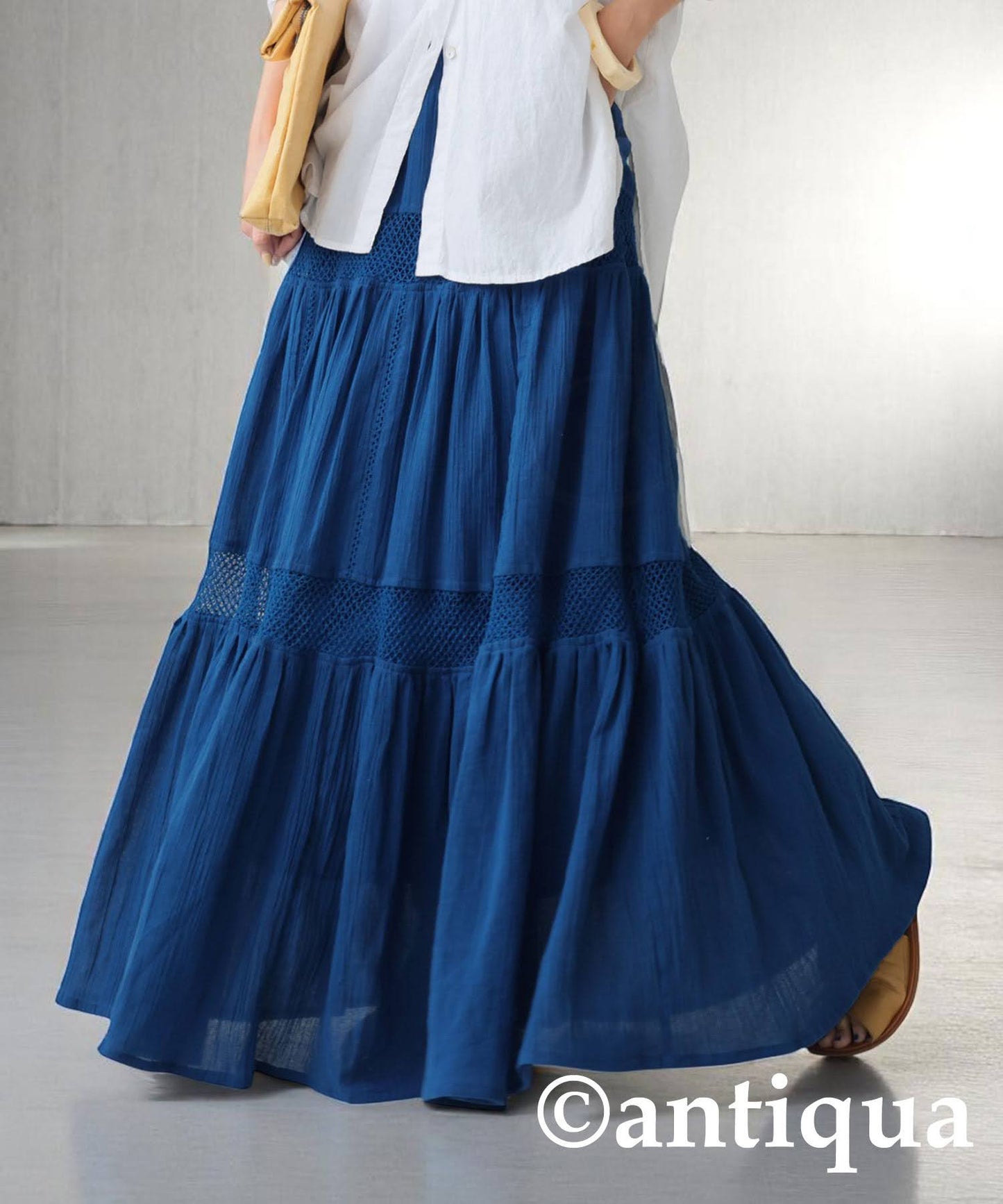 Ladies Lace Tiered Skirt