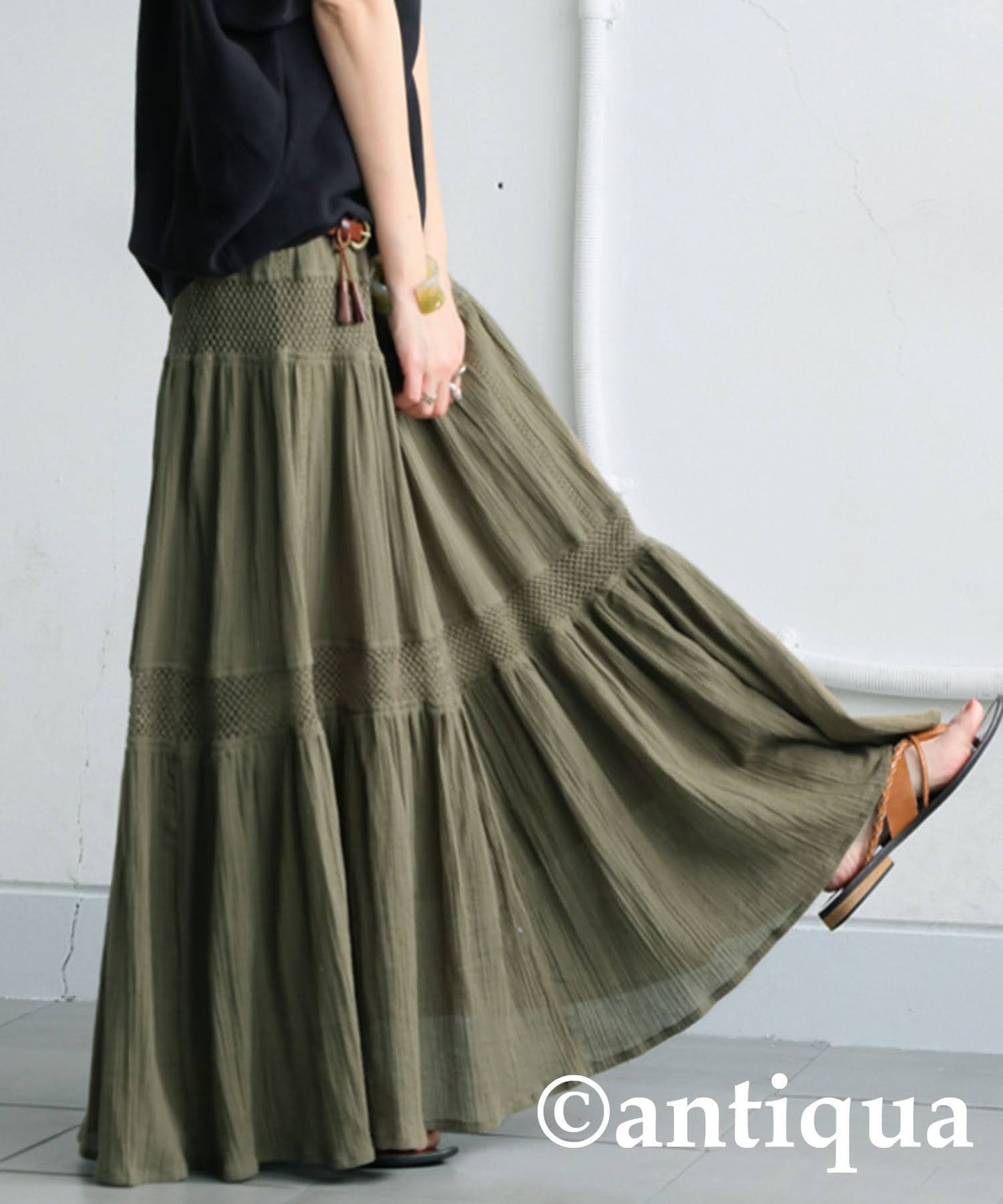 Ladies Lace Tiered Skirt